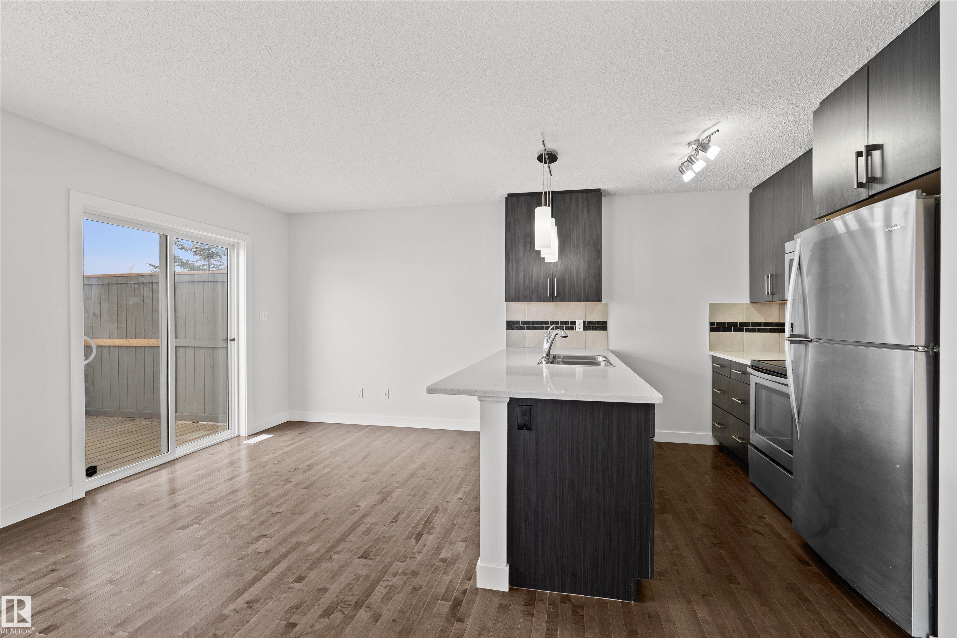 23 - 2004 Trumpeter Way NW, Trumpeter Area, Edmonton