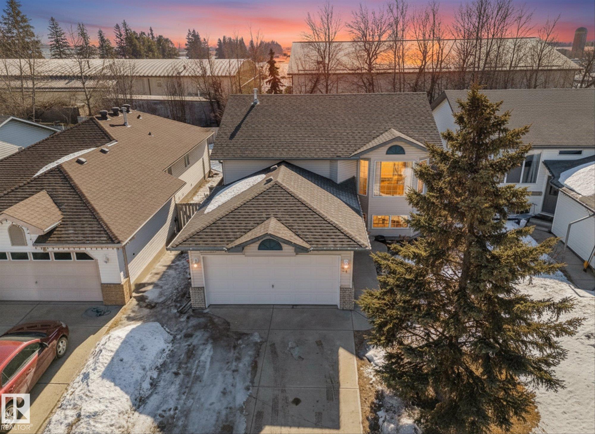 34 La Costa Fairway Close, The Fairways, Stony Plain