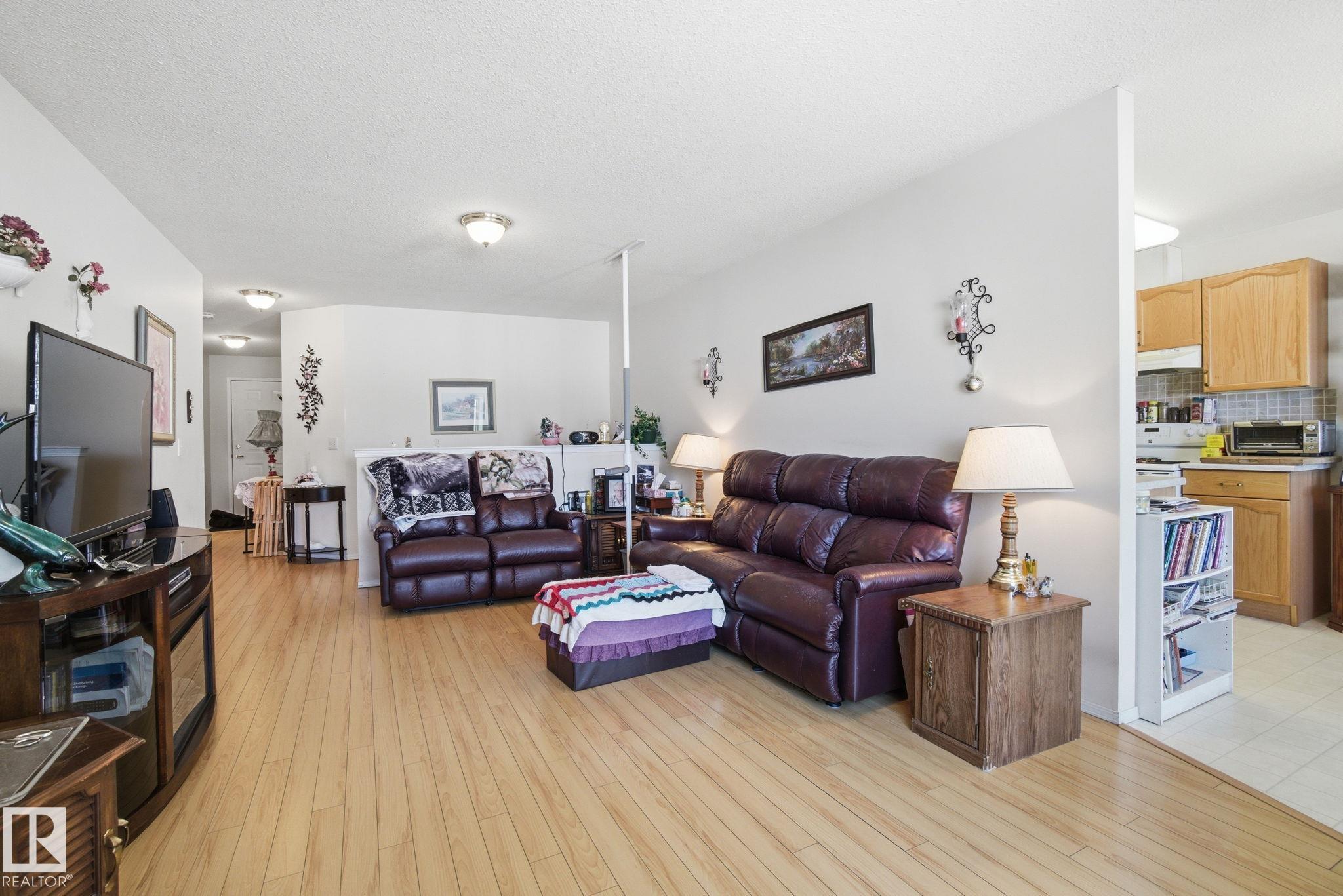 Photo 11 at 56 - 13320 124st NW, Kensington, Edmonton