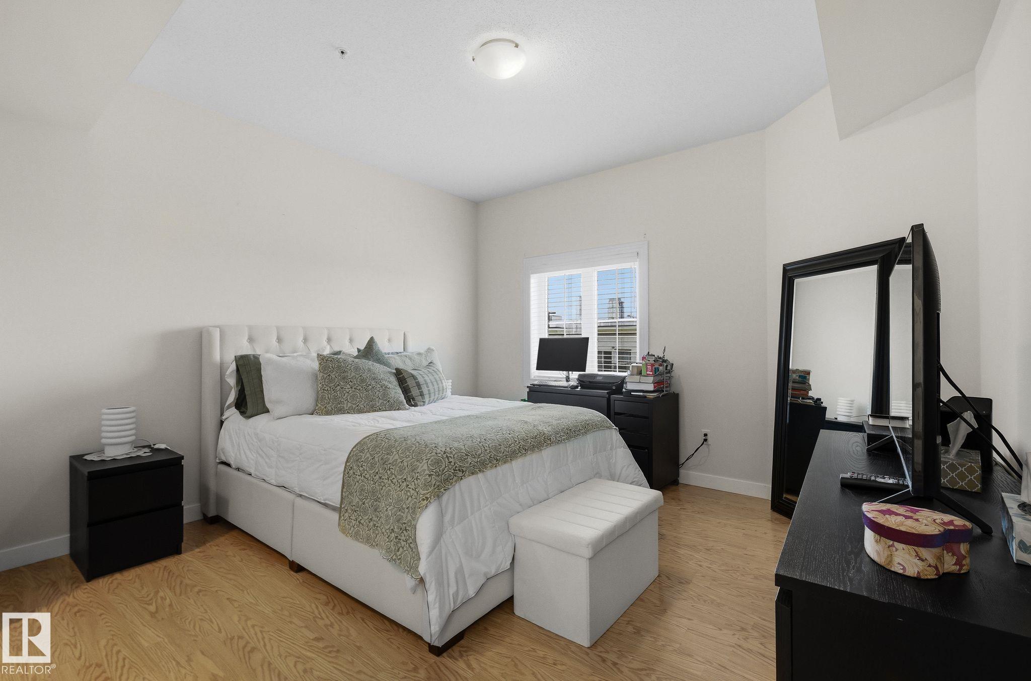 Photo 23 at 406 - 10333 112 Street NW, Wîhkwêntôwin, Edmonton