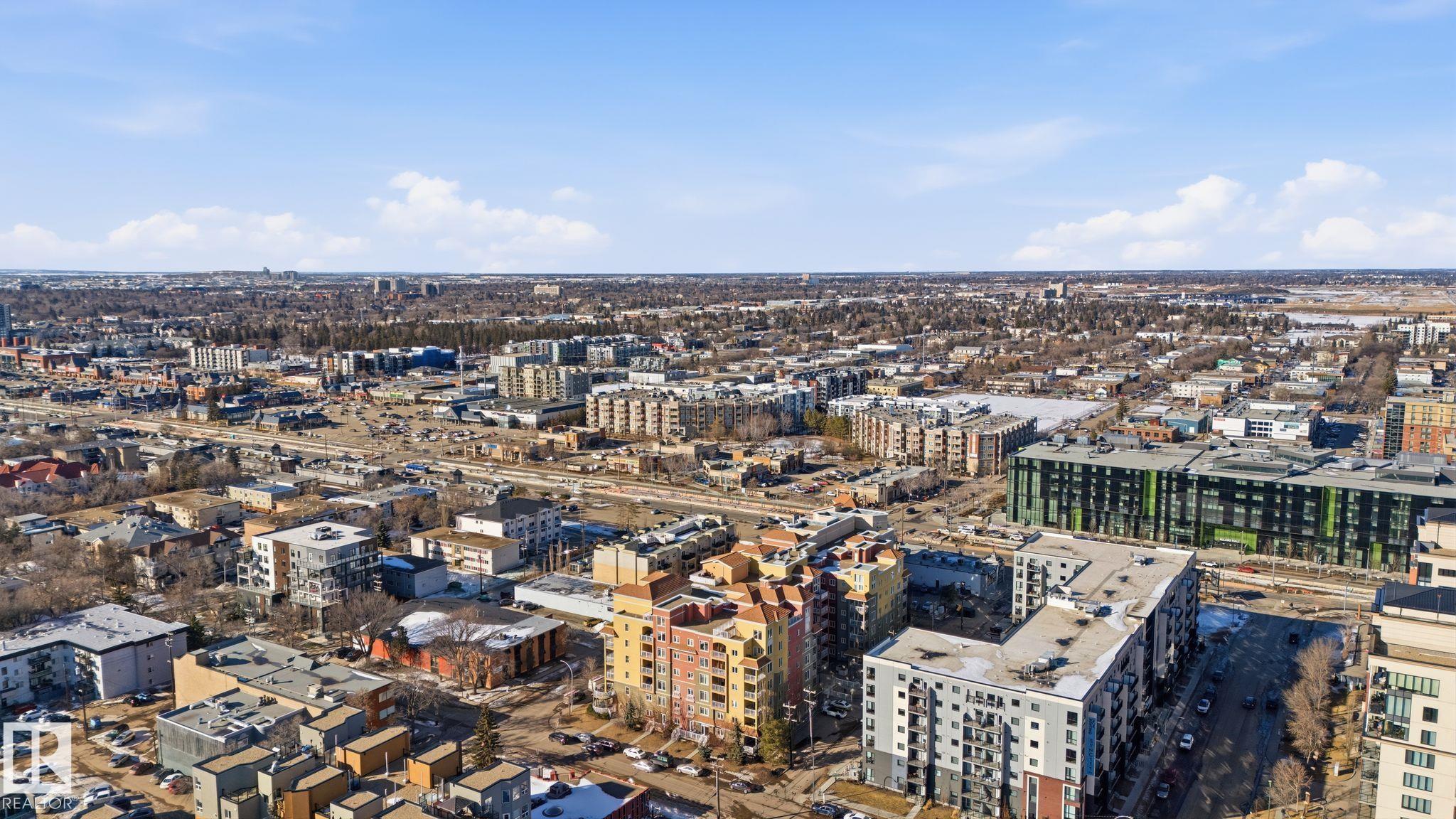 Photo 36 at 406 - 10333 112 Street NW, Wîhkwêntôwin, Edmonton