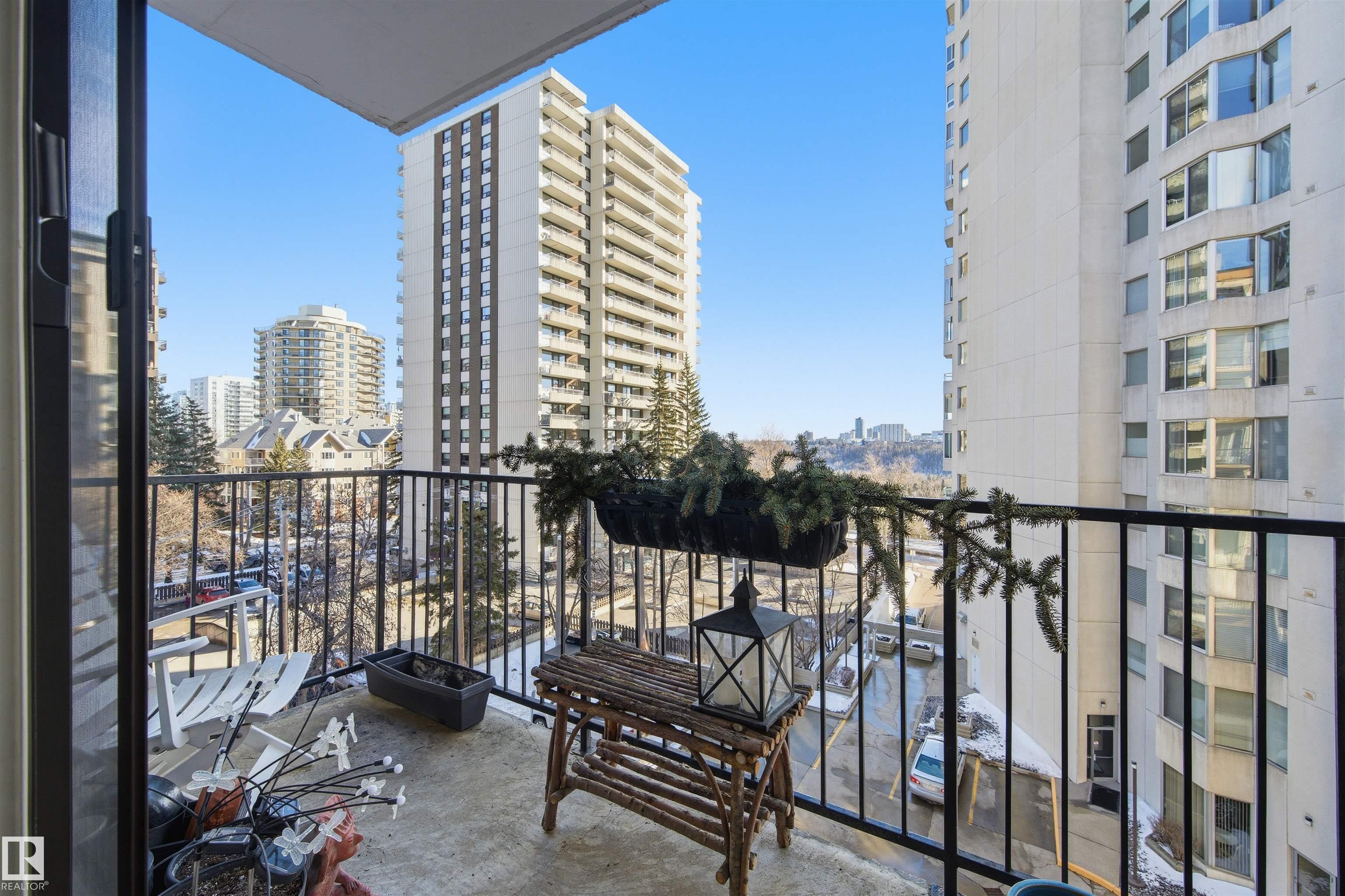 Photo 9 at 504 - 10015 119 Street NW, Wîhkwêntôwin, Edmonton