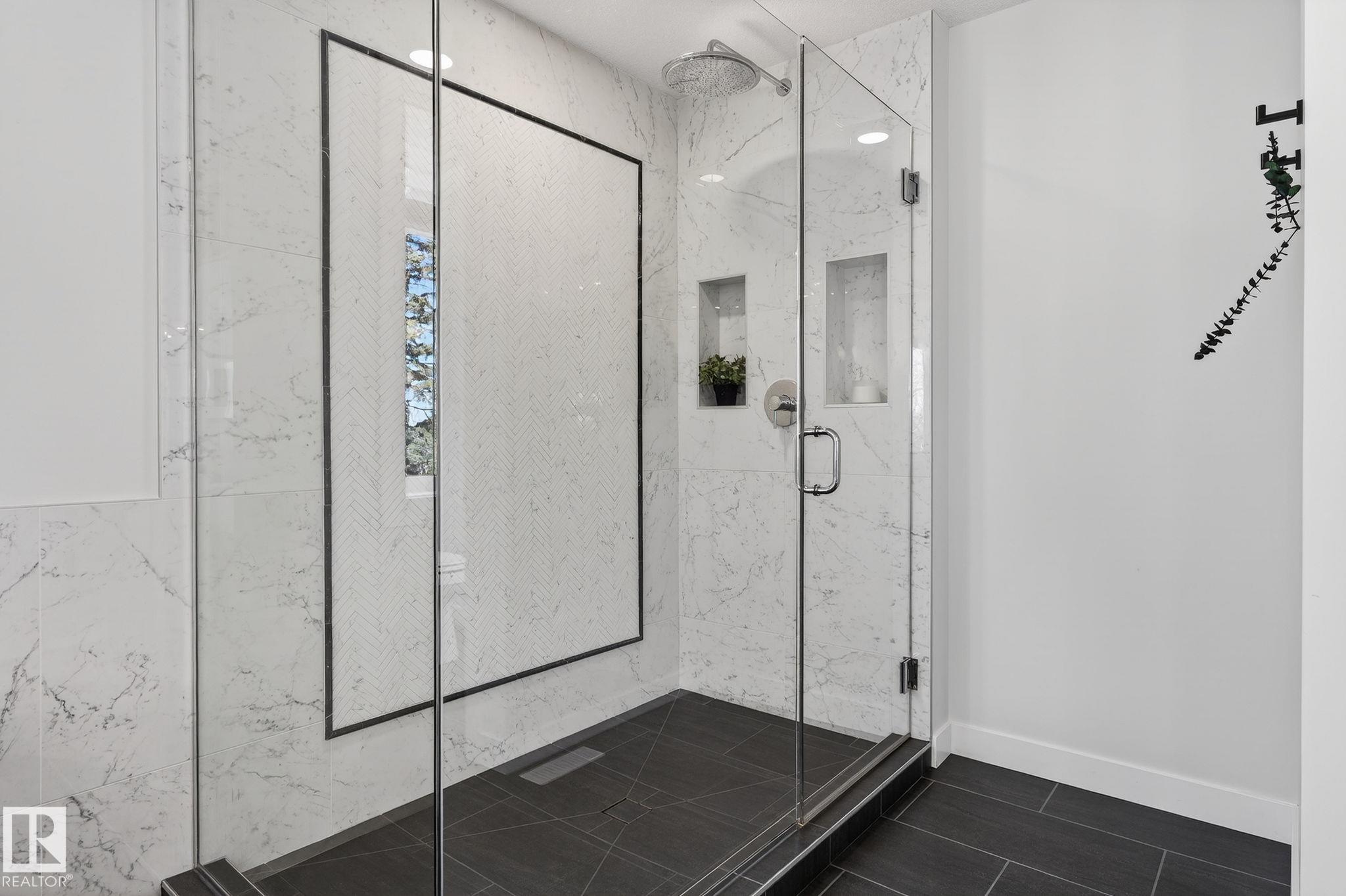 Photo 38 at 10908 57 Avenue NW, Pleasantview, Edmonton