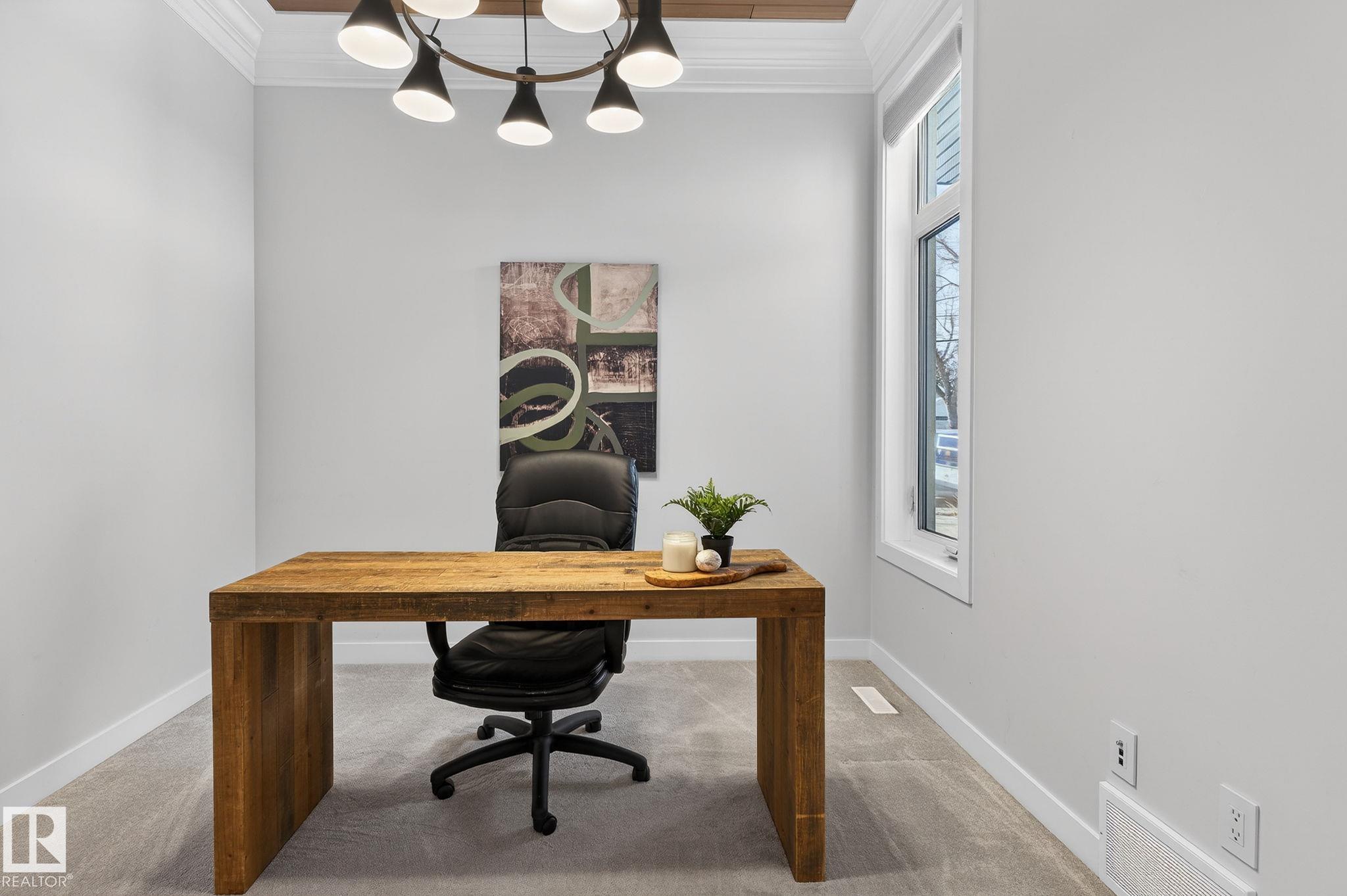 Photo 7 at 10908 57 Avenue NW, Pleasantview, Edmonton