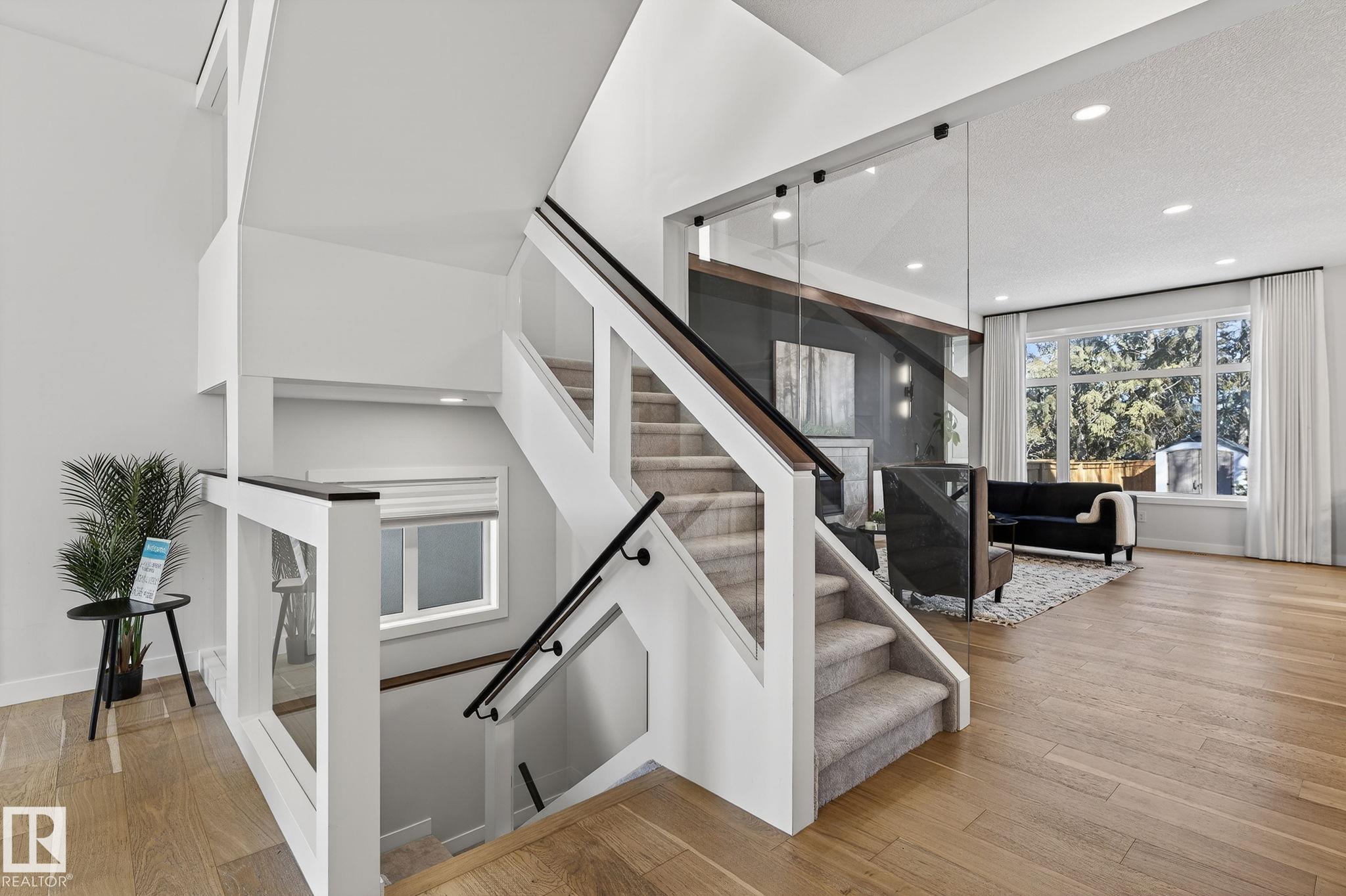 Photo 9 at 10908 57 Avenue NW, Pleasantview, Edmonton