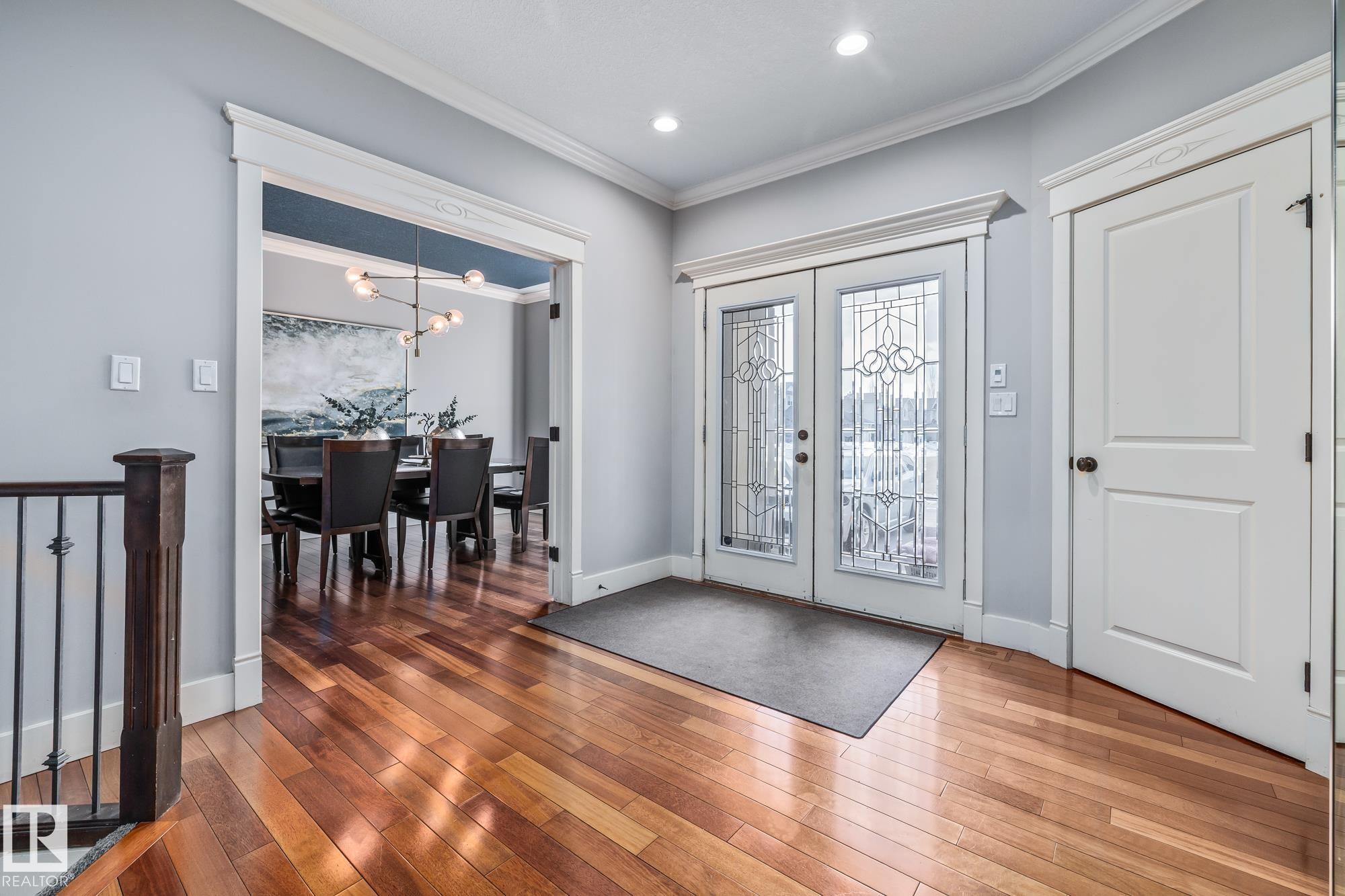 Photo 3 at 727 107a Street SW, Richford, Edmonton