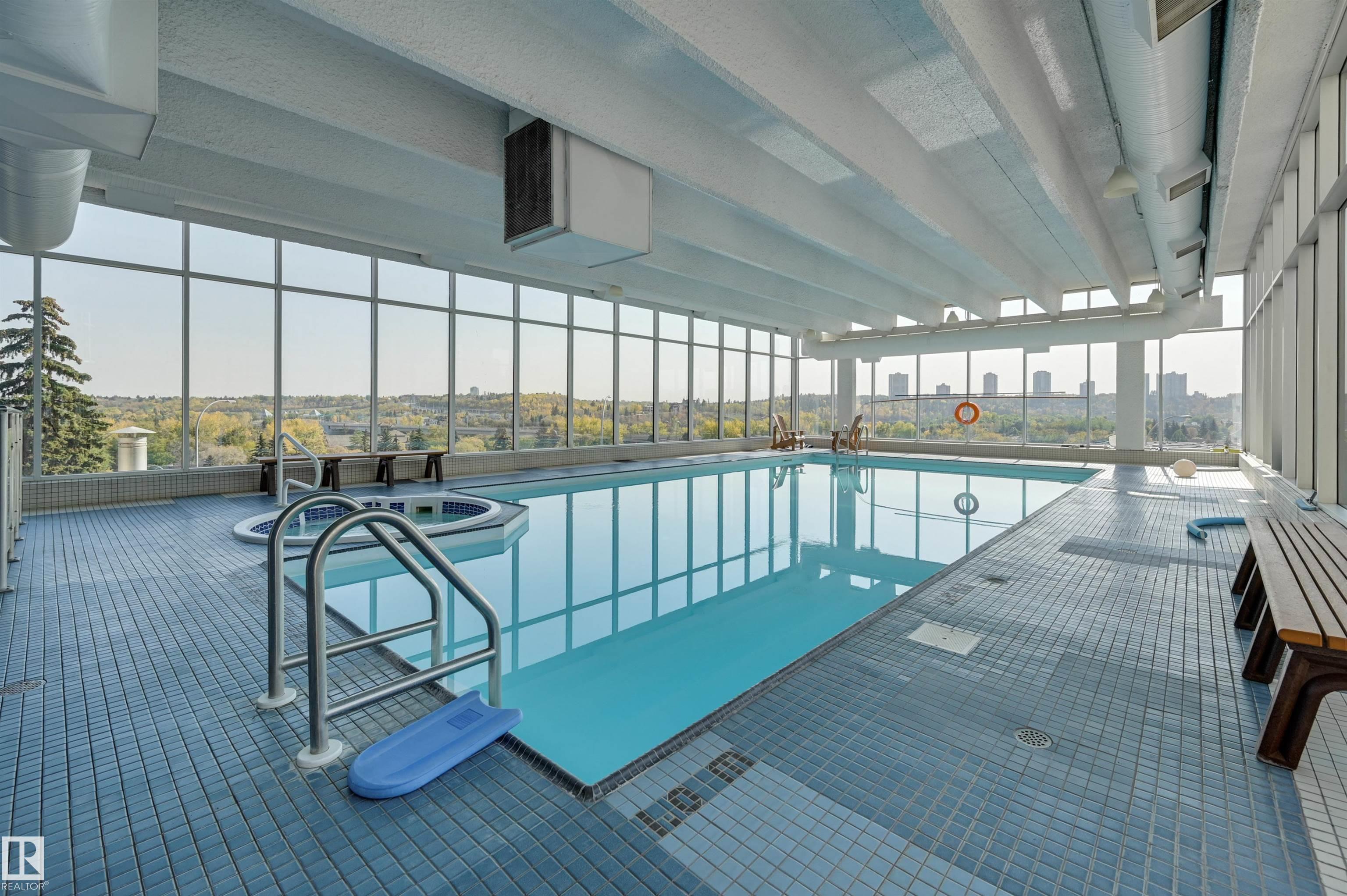 1204 - 9918 101 Street NW, Downtown, Edmonton photo number 2