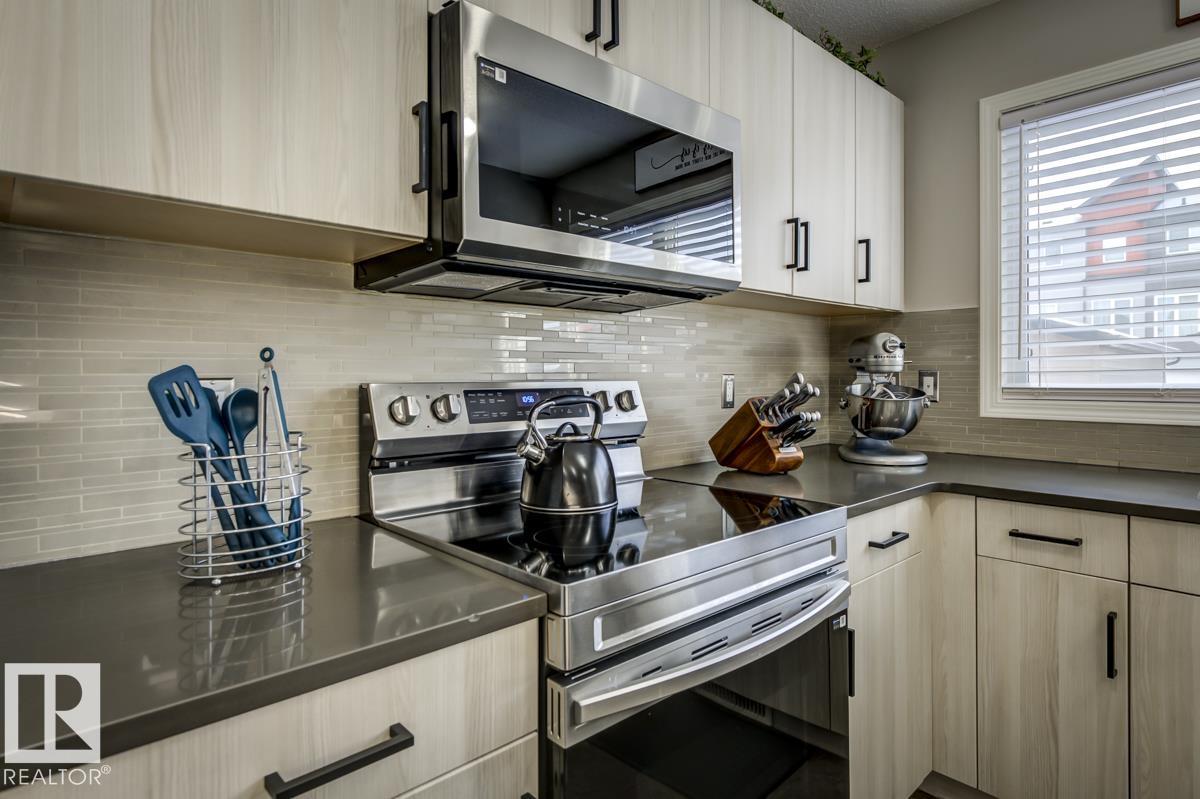 Photo 12 at 4317 Prowse Link SW, Paisley, Edmonton