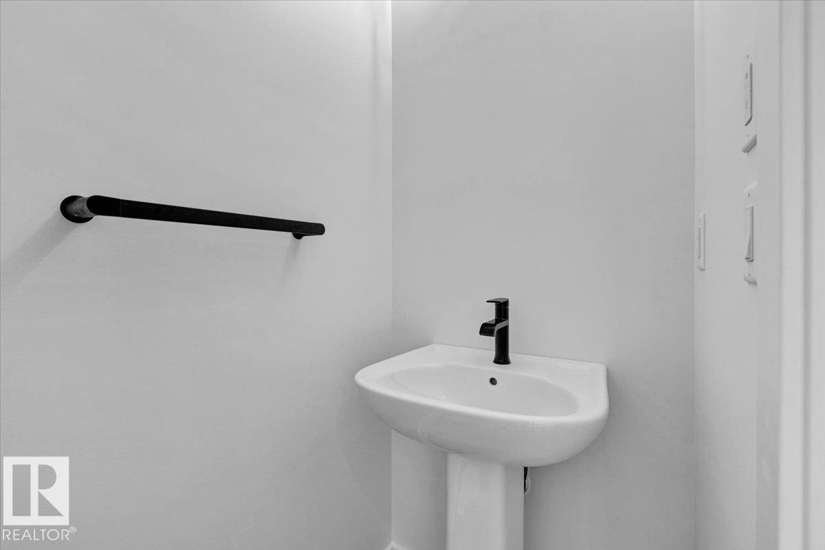 Photo 18 at 61 Sumac Close, Sienna, Fort Saskatchewan