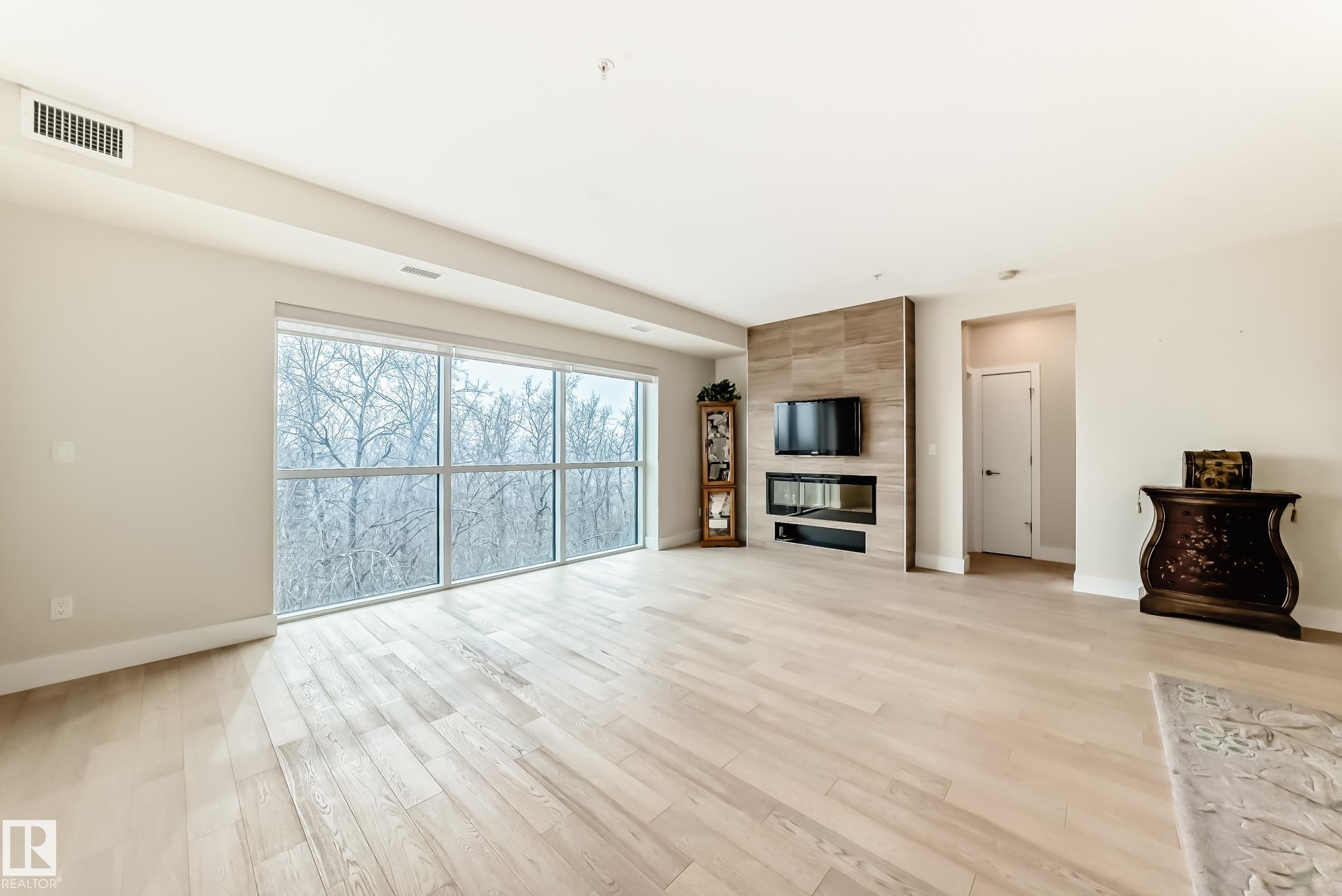 Photo 11 at 515 - 200 Bellerose Drive, Oakmont, St. Albert