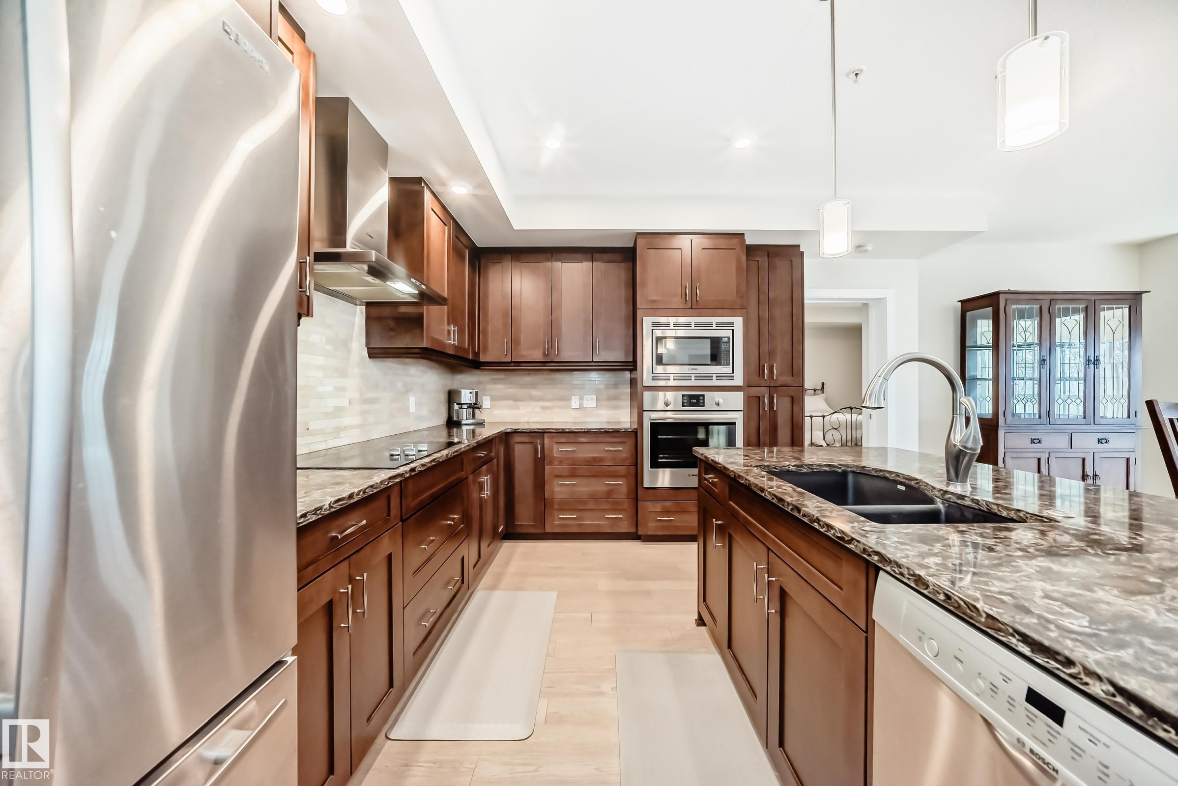 515 - 200 Bellerose Drive, Oakmont, St. Albert