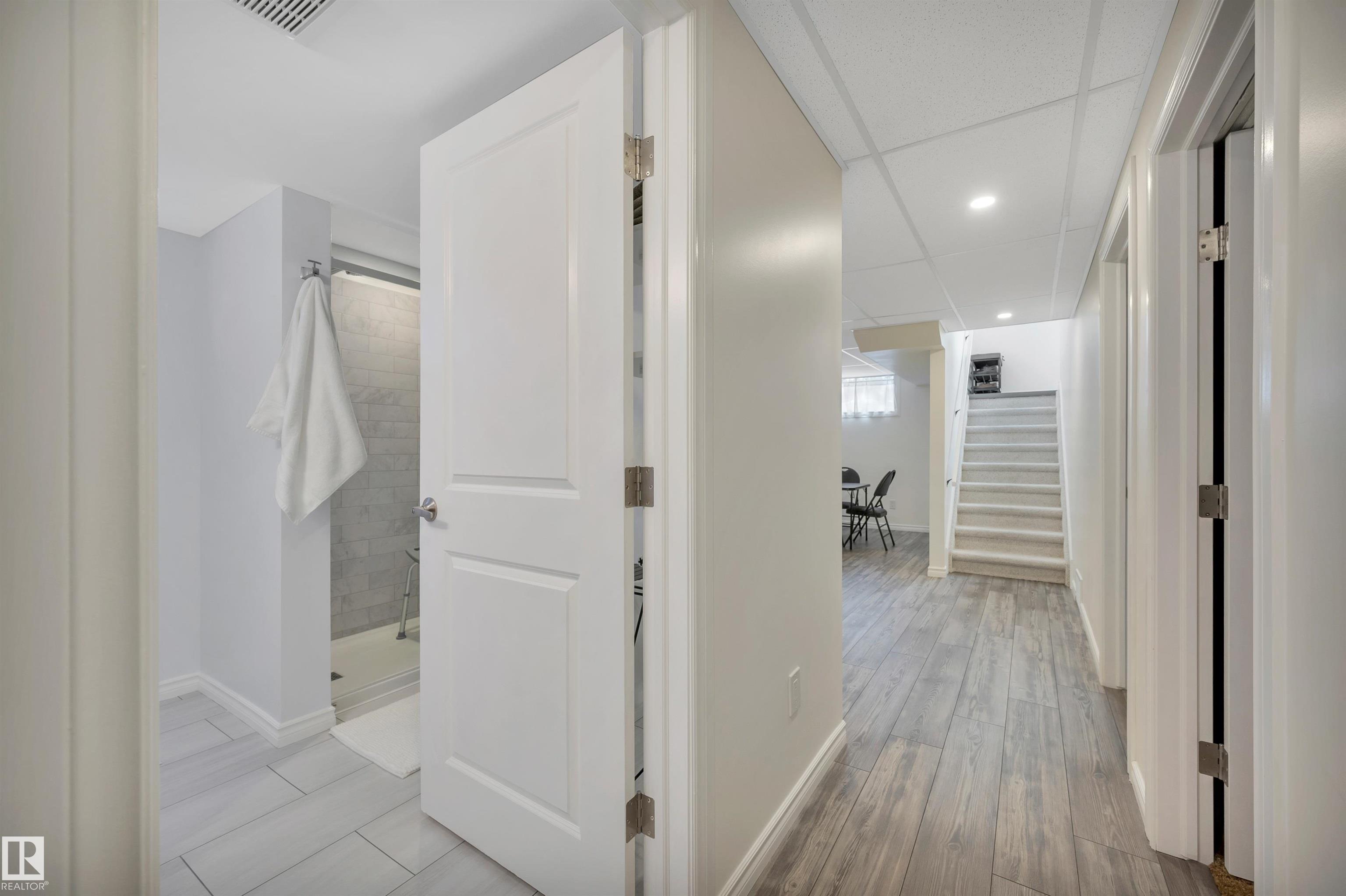 Photo 28 at 12944 28 Street NW, Kernohan, Edmonton