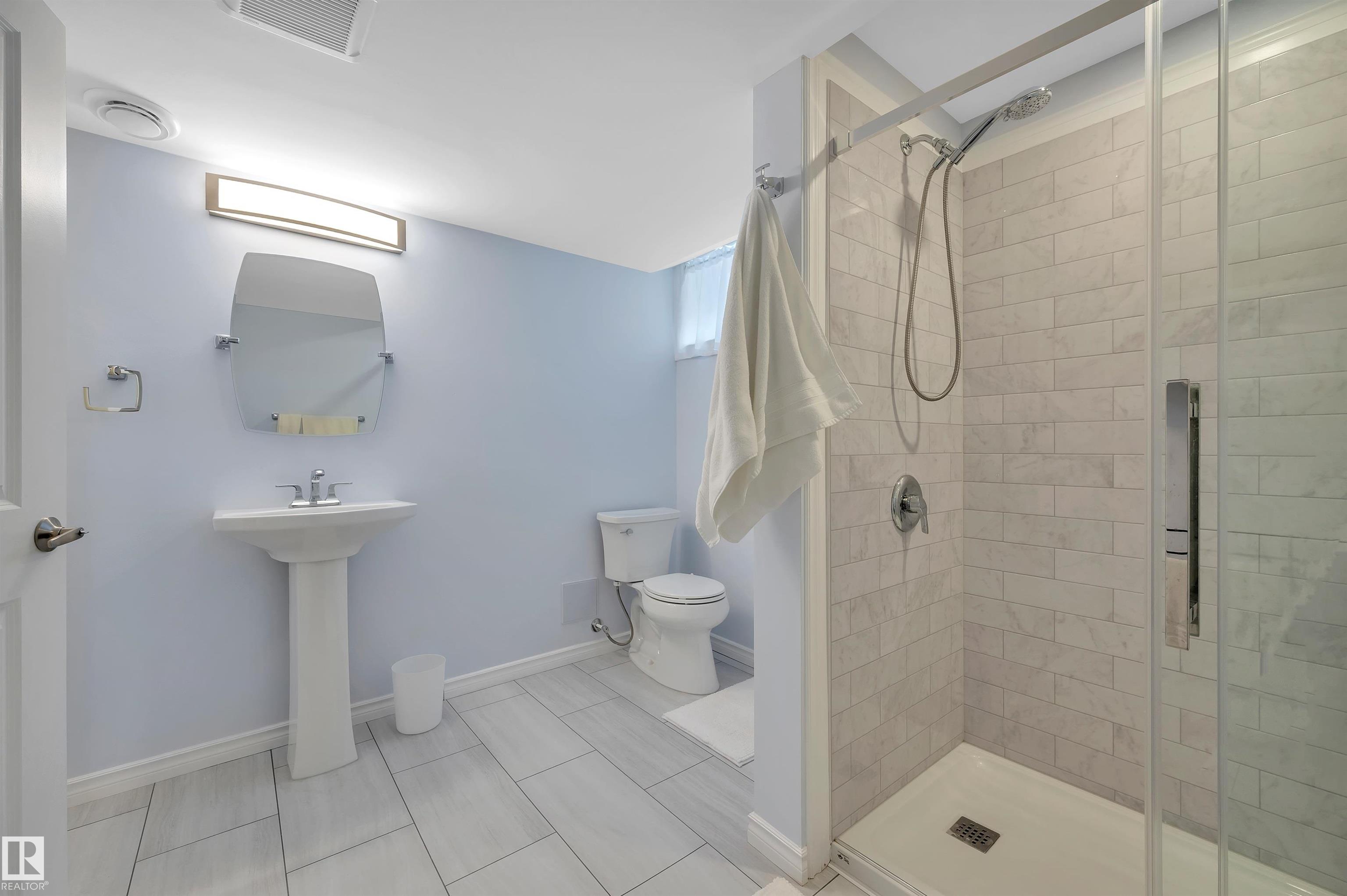 Photo 29 at 12944 28 Street NW, Kernohan, Edmonton