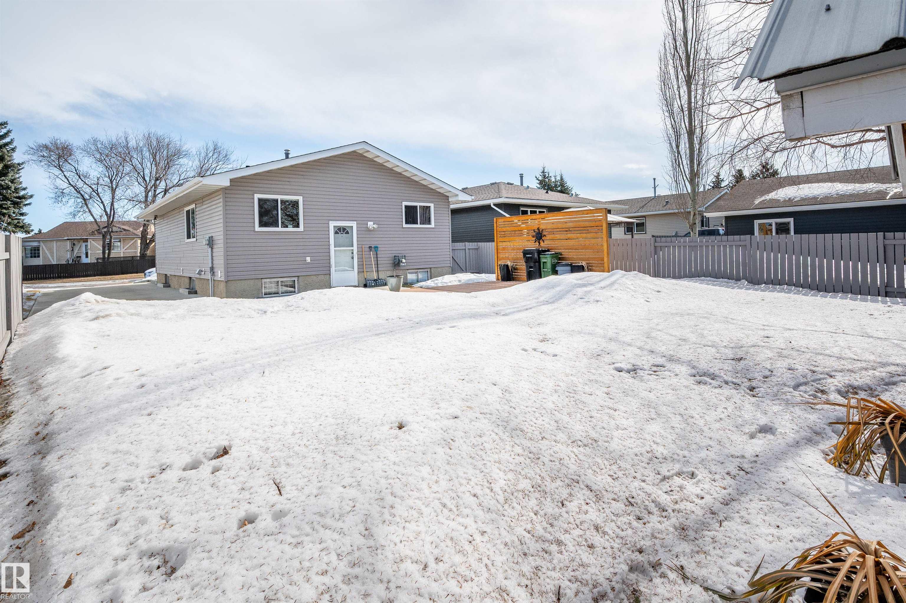 Photo 39 at 12944 28 Street NW, Kernohan, Edmonton