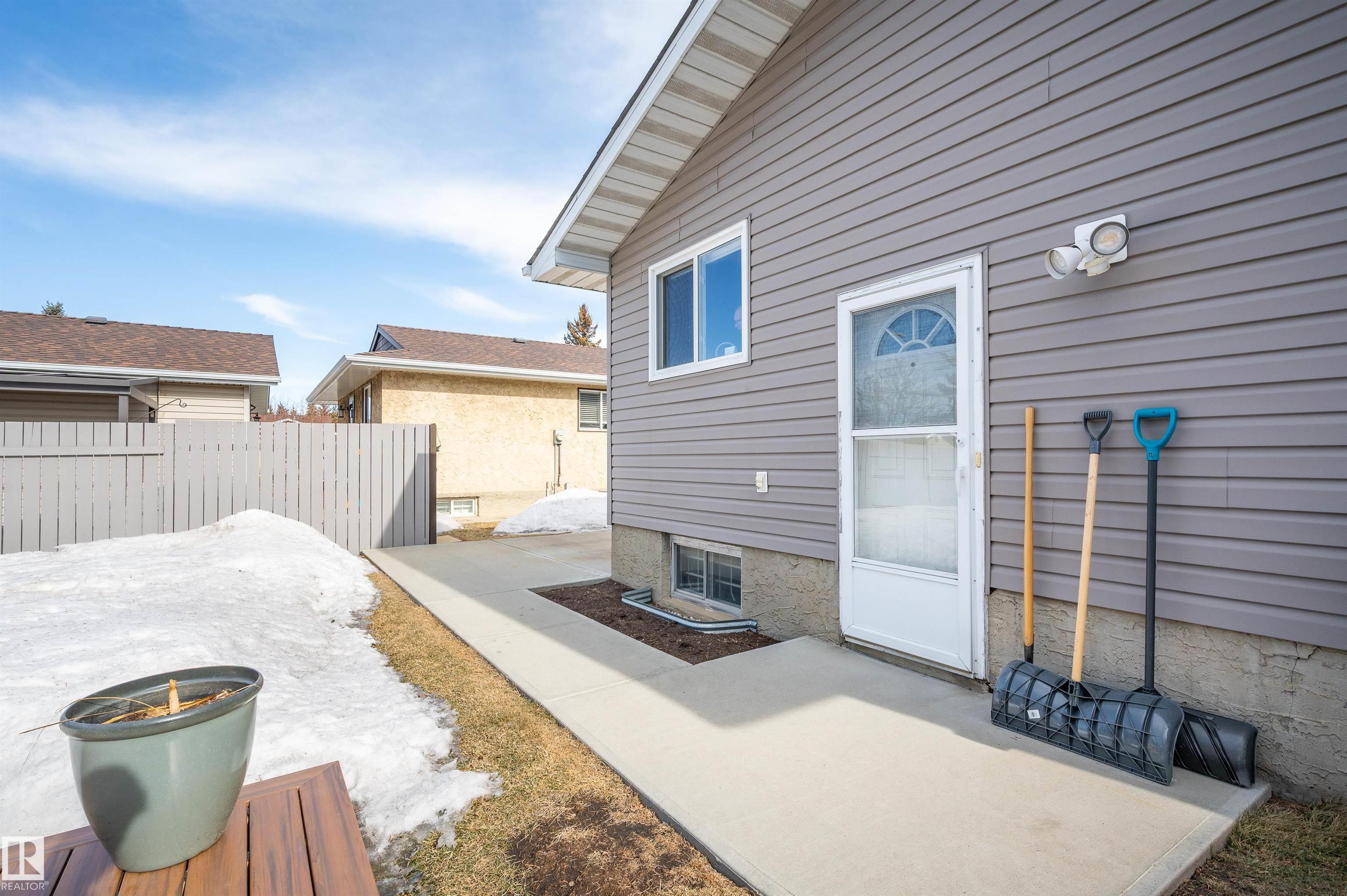 Photo 41 at 12944 28 Street NW, Kernohan, Edmonton