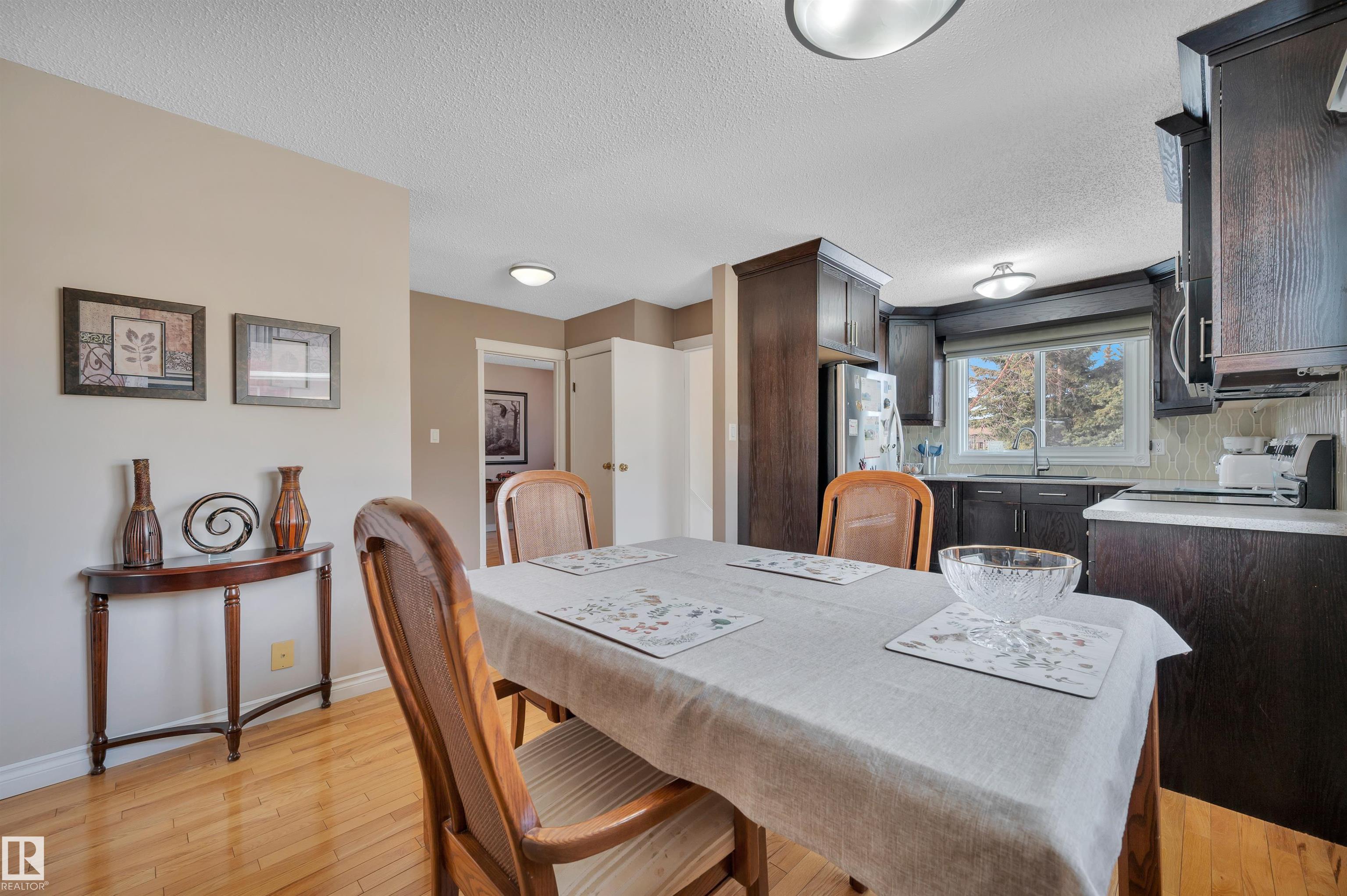 Photo 8 at 12944 28 Street NW, Kernohan, Edmonton