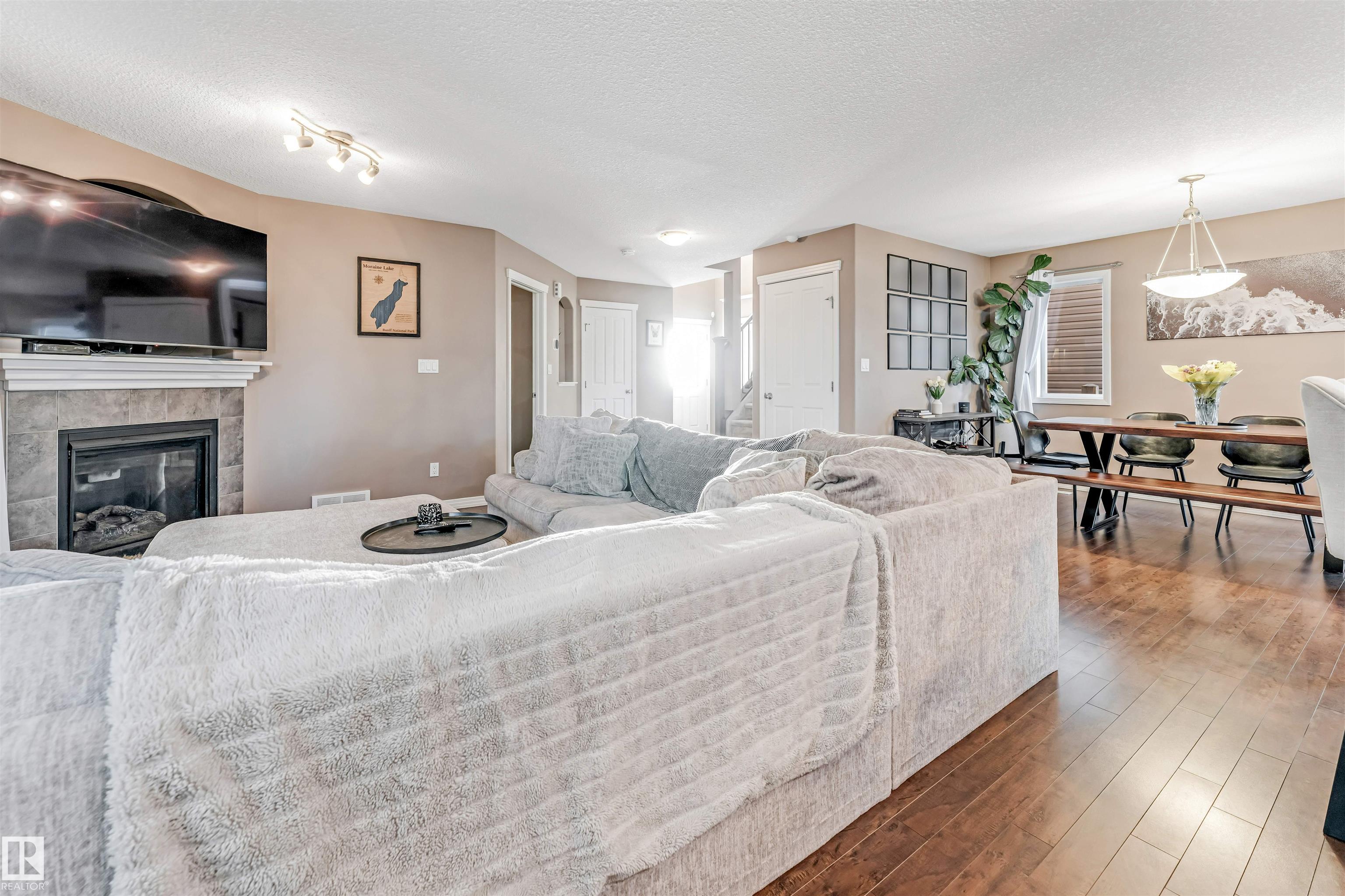 Photo 22 at 66 Rue Montalet, Montalet, Beaumont