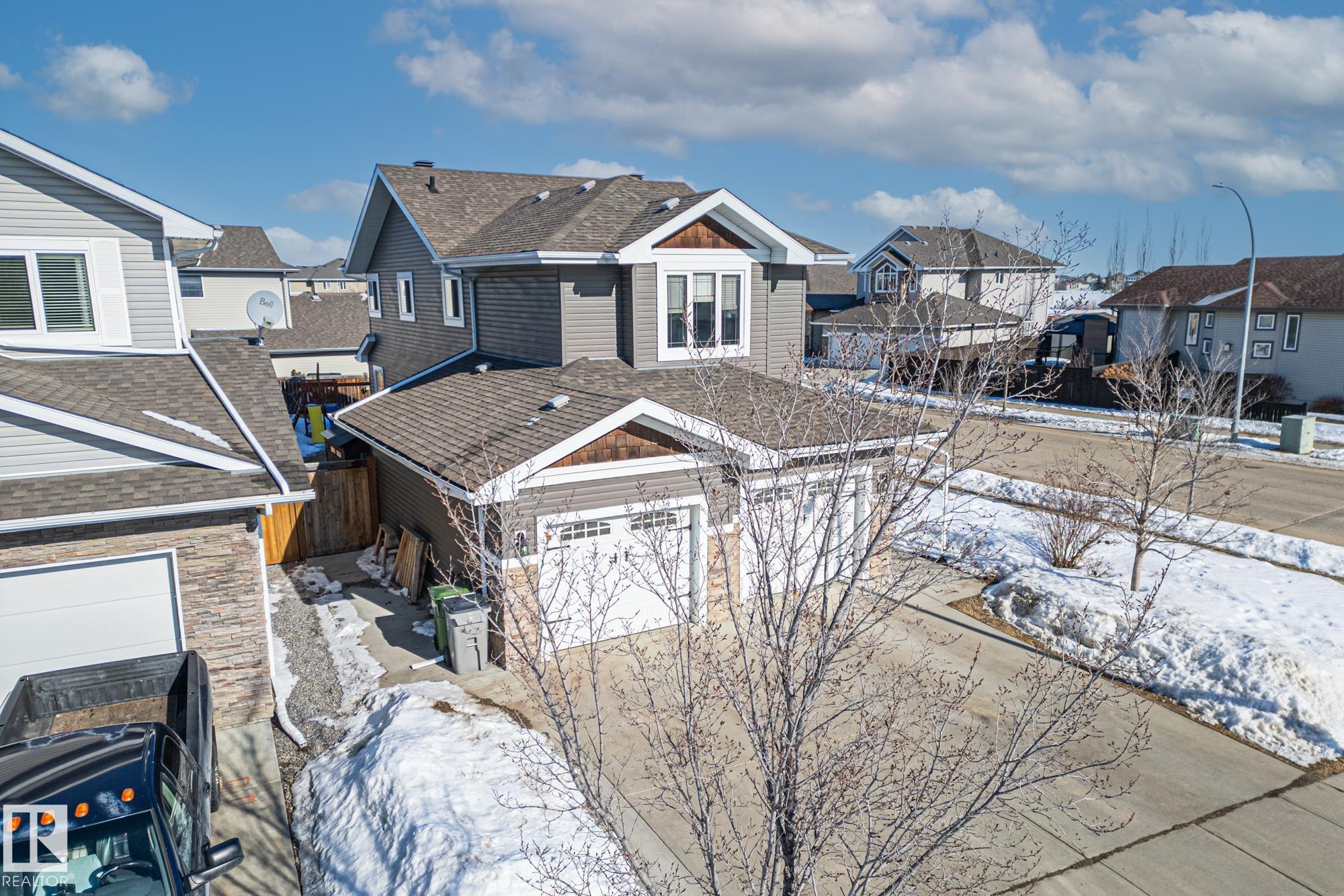 9702 104 Avenue, Morinville