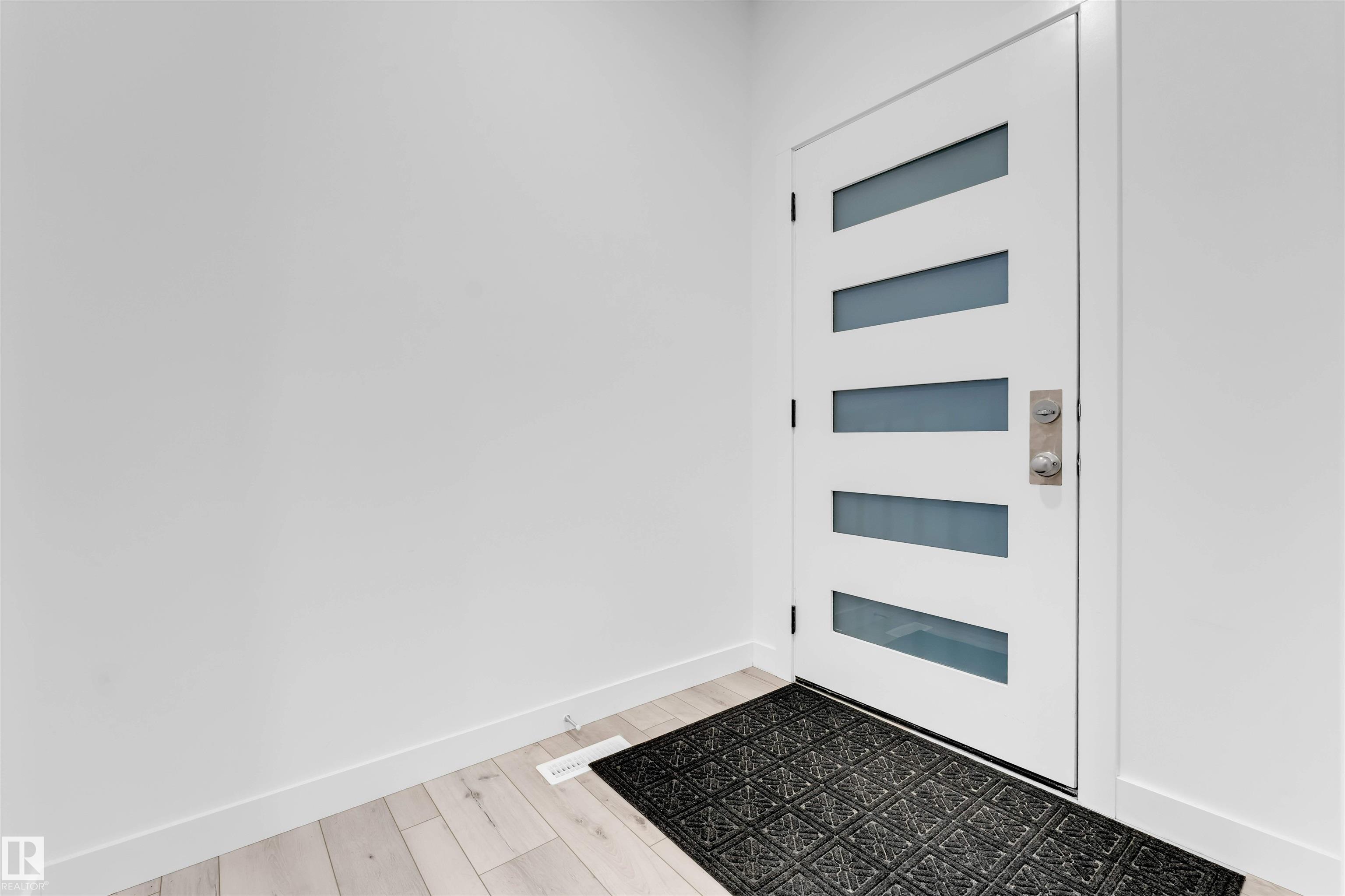 Picture for 19135 22 AV NW