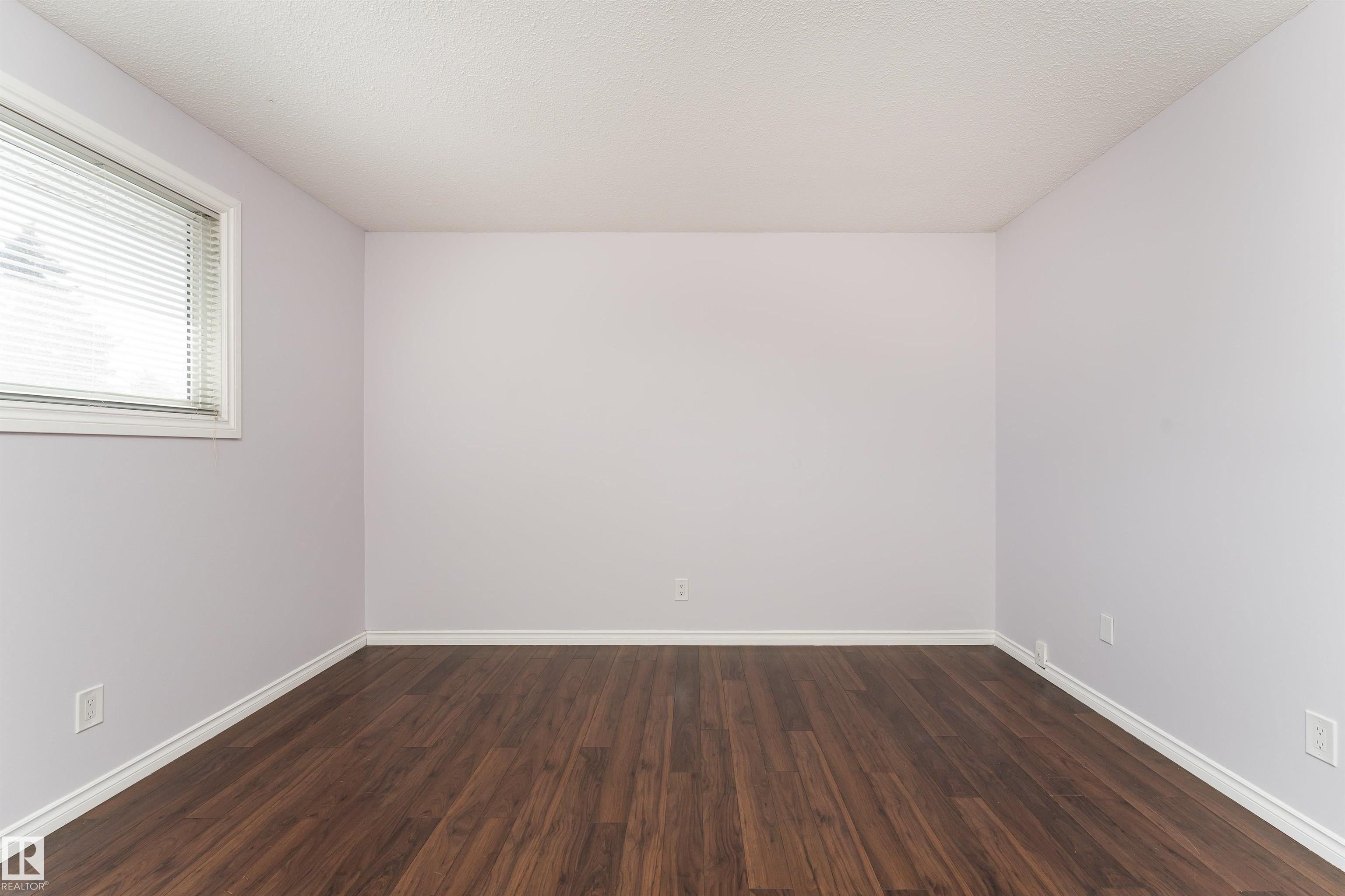 Photo 25 at 1518 Knottwood Road N NW, Ekota, Edmonton