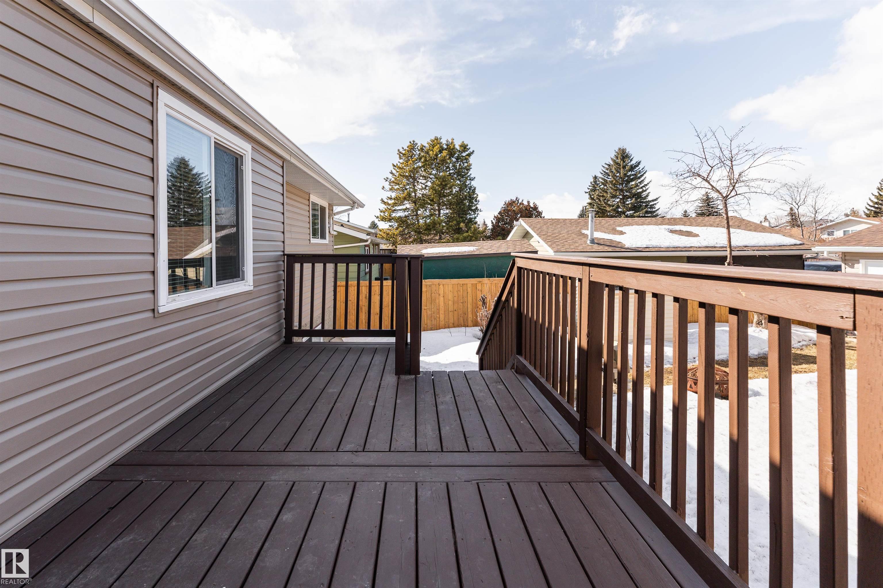 Photo 37 at 1518 Knottwood Road N NW, Ekota, Edmonton