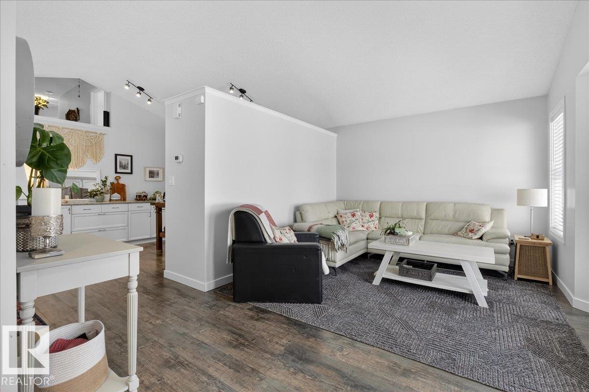 Photo 6 at 1618 Tompkins Wynd NW, Terwillegar Towne, Edmonton