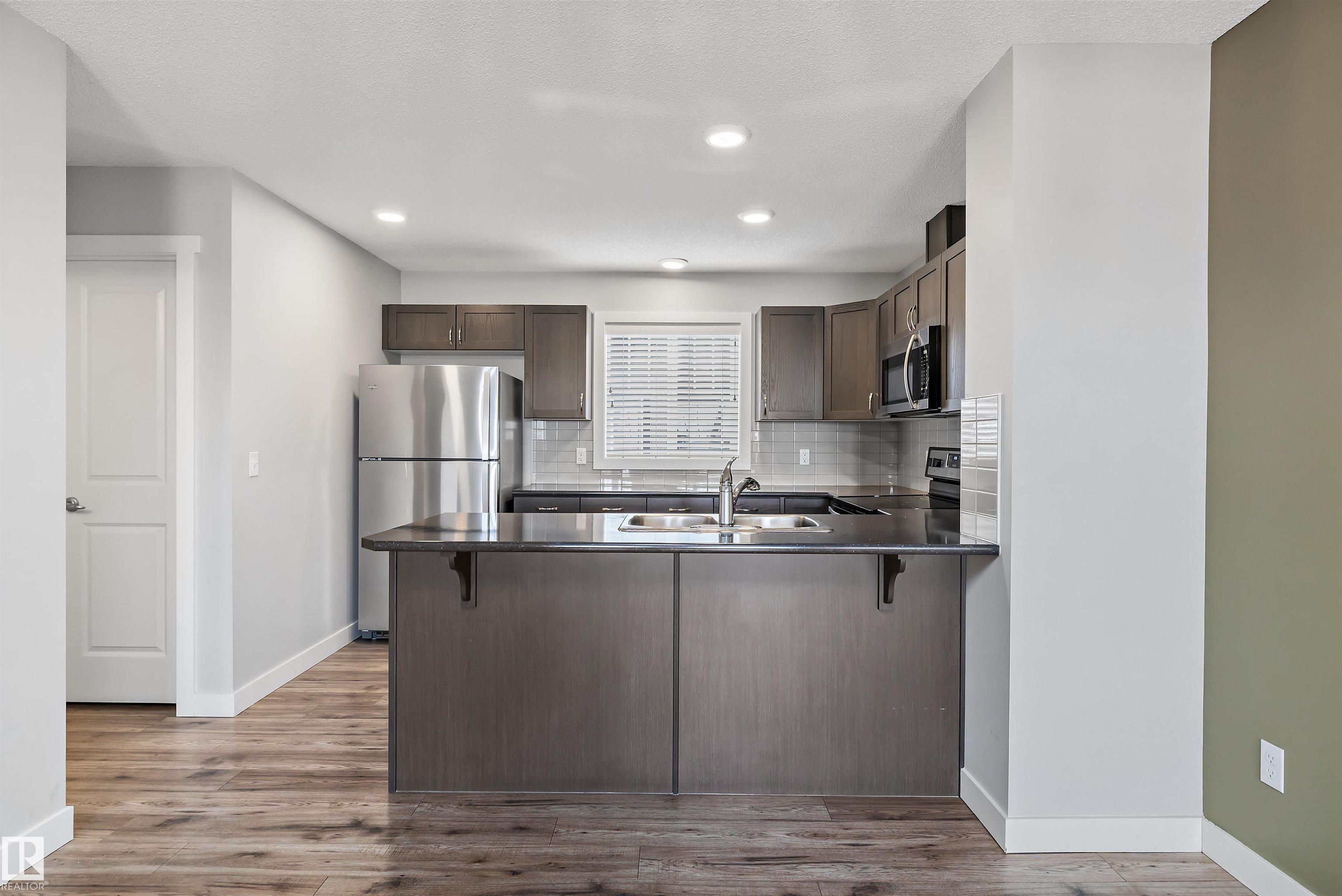 Photo 13 at 45 - 1005 Graydon Hill Boulevard SW, Graydon Hill, Edmonton