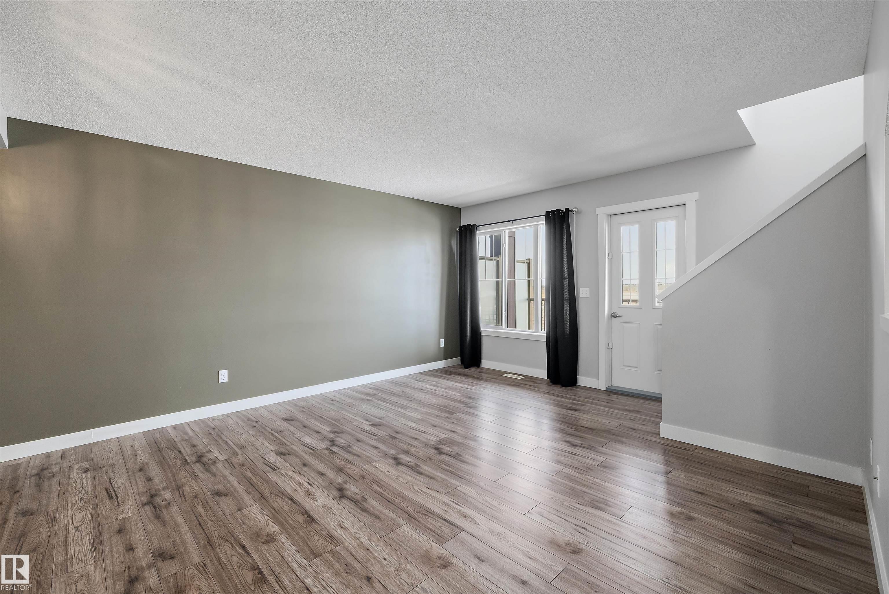 Photo 7 at 45 - 1005 Graydon Hill Boulevard SW, Graydon Hill, Edmonton