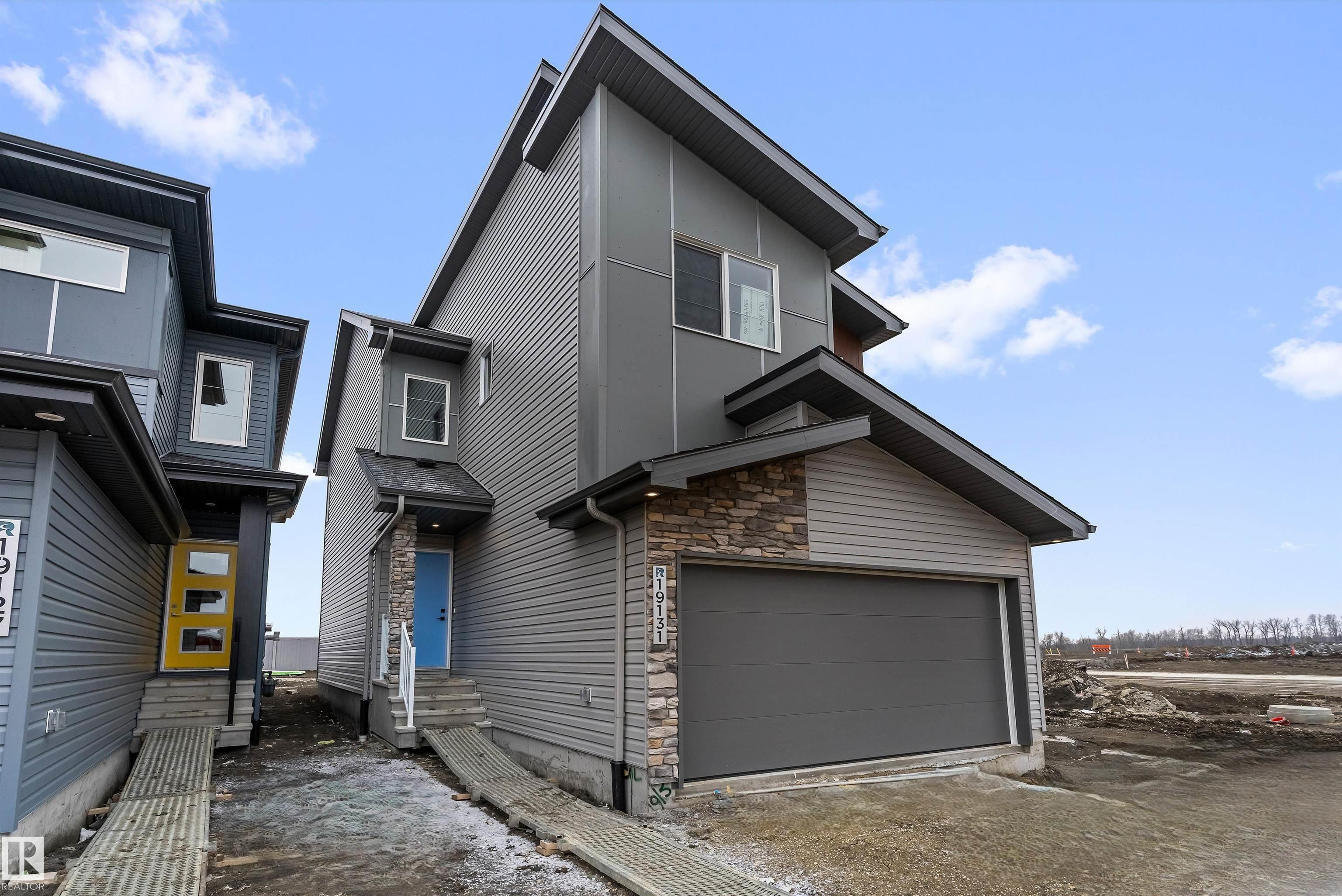 Picture for 19131 20 AV NW