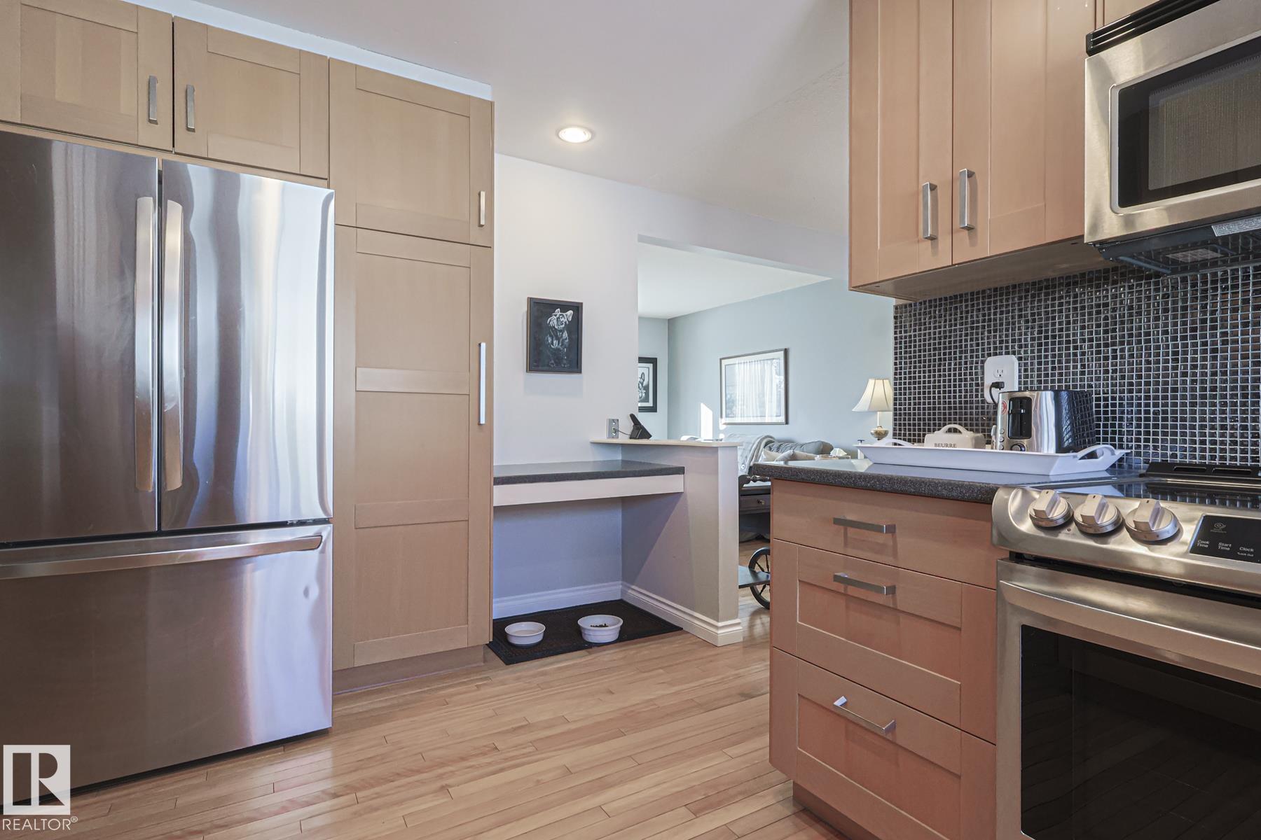 Photo 13 at 11148 41 Avenue NW, Royal Gardens, Edmonton