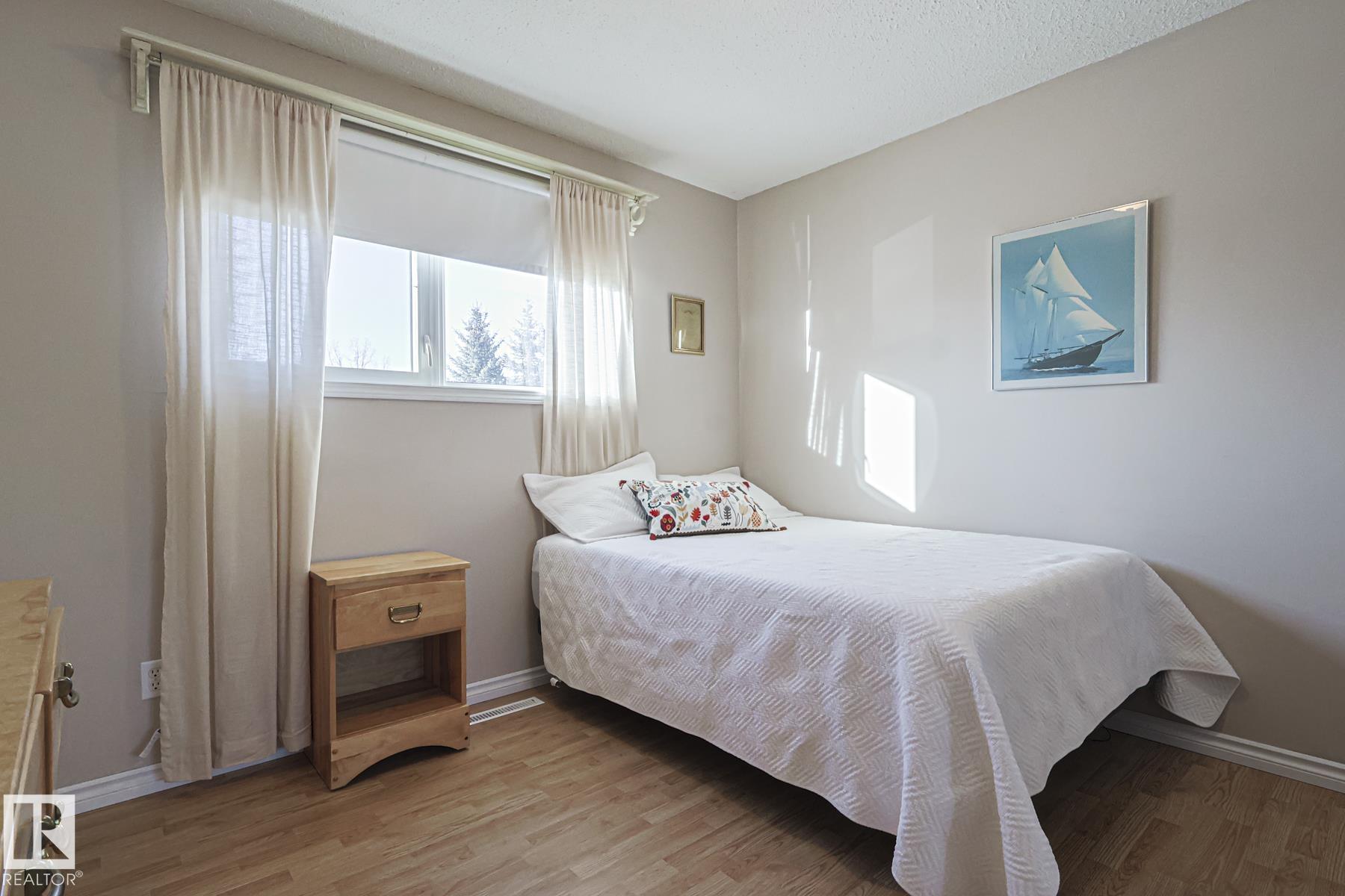 Photo 19 at 11148 41 Avenue NW, Royal Gardens, Edmonton