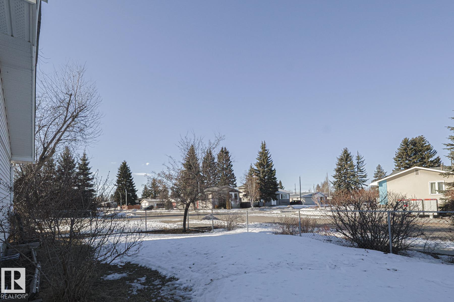 Photo 36 at 11148 41 Avenue NW, Royal Gardens, Edmonton