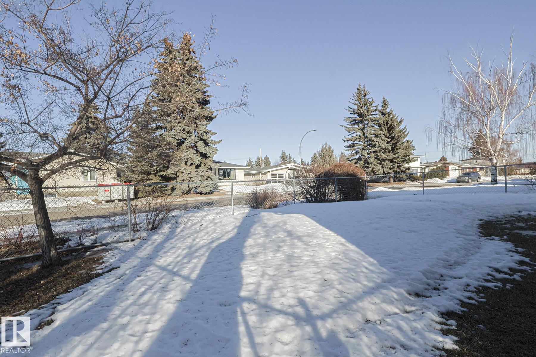 Photo 37 at 11148 41 Avenue NW, Royal Gardens, Edmonton