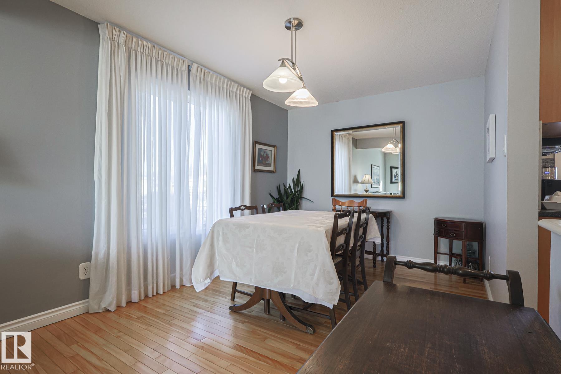 Photo 6 at 11148 41 Avenue NW, Royal Gardens, Edmonton