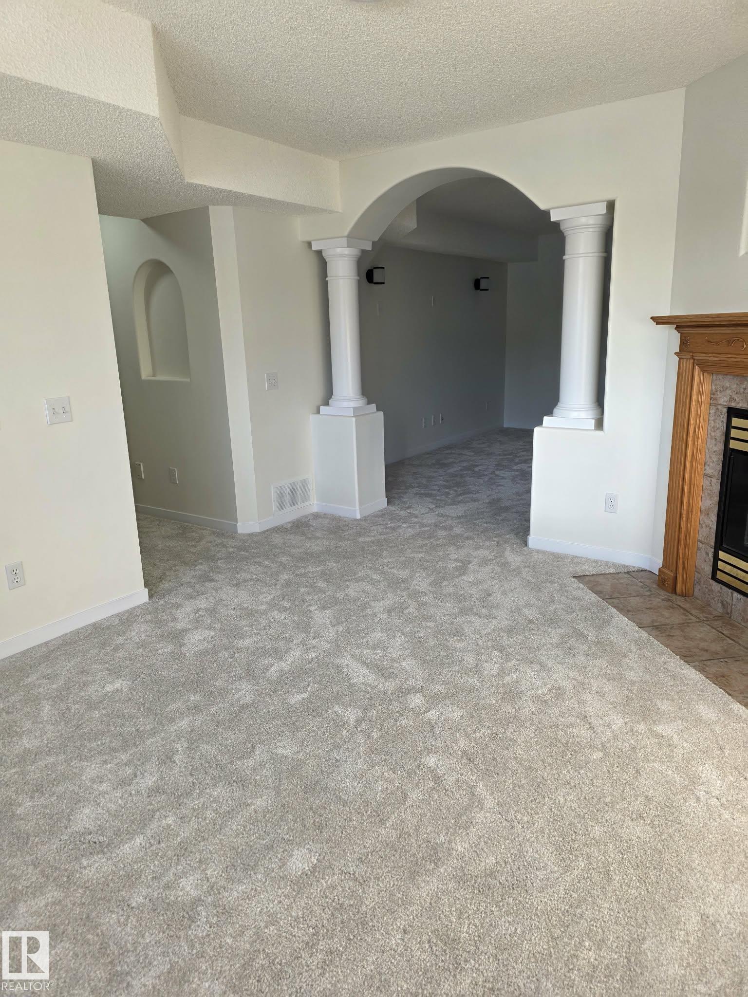 15 Olmstead Court, Oakmont, St. Albert