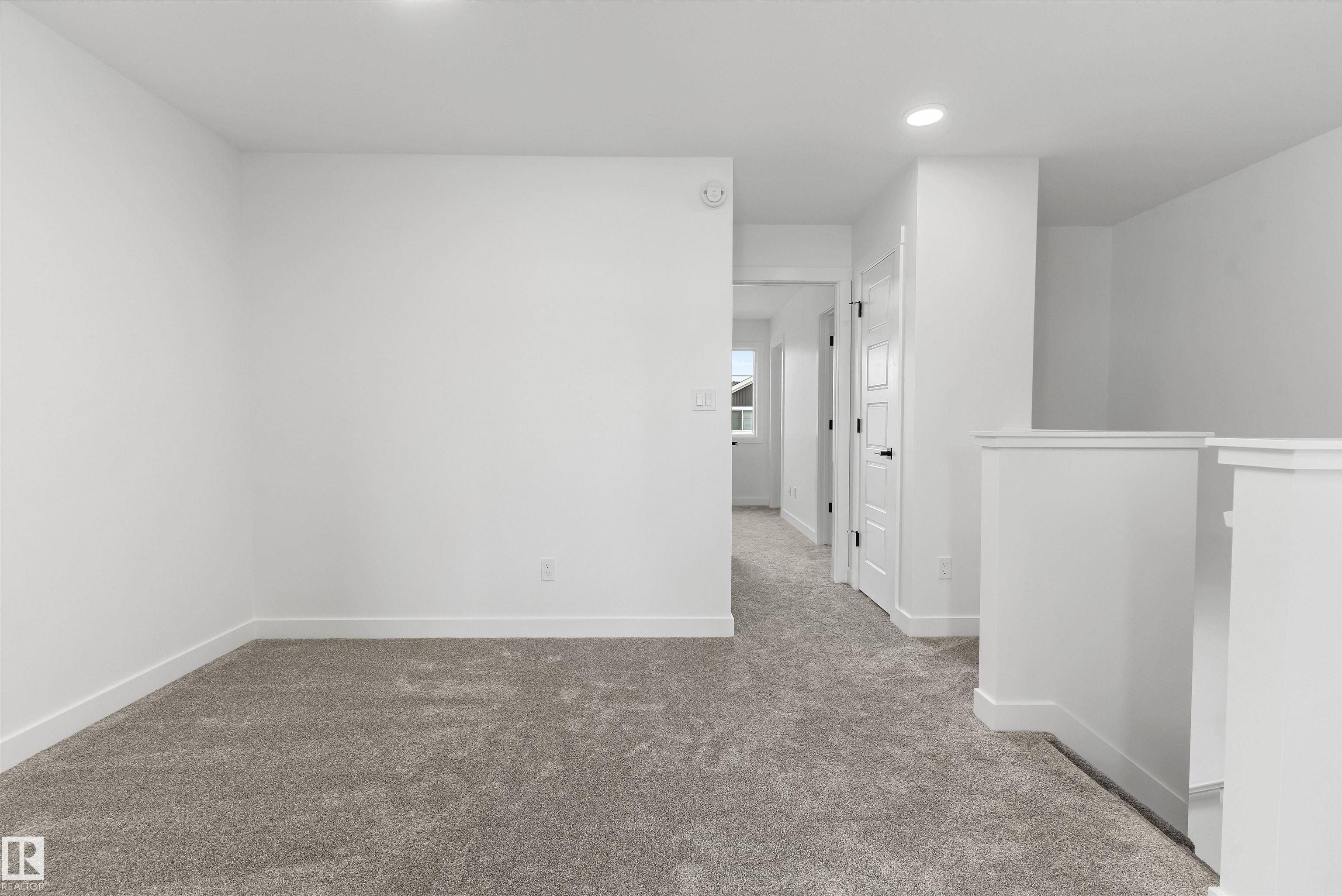 https://zimg.paragon.ice.com/ParagonImages/Property/PM/RAE/225390057/23/0/0/d9464b2538c592b991122938e5f98cb4/1/9f72fda96ac26b481f14c84b0c97f75b/225390057-f67df936-f42b-4e9a-965a-8d6d60defd37.JPG
