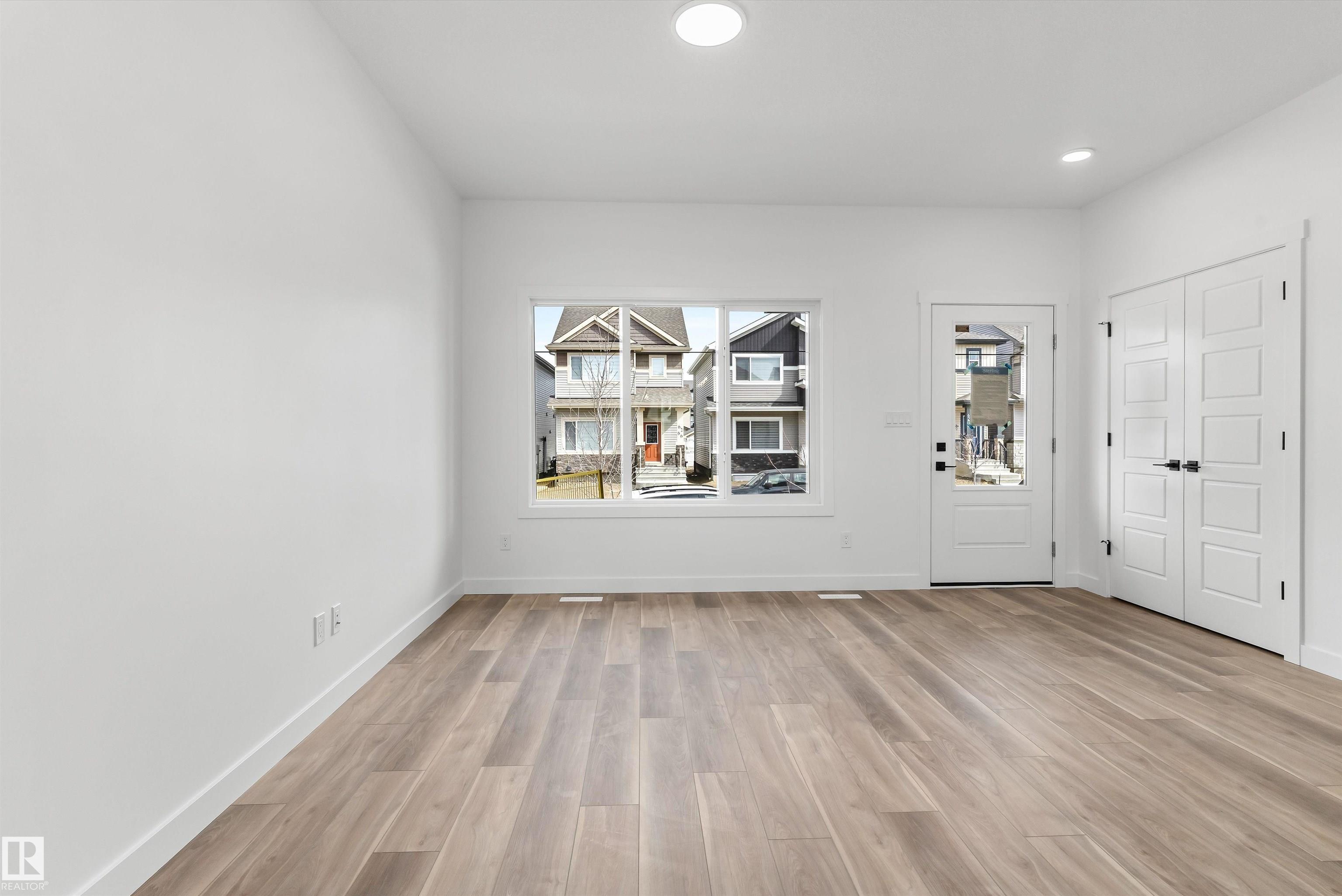Picture for 6261 175A AV NW