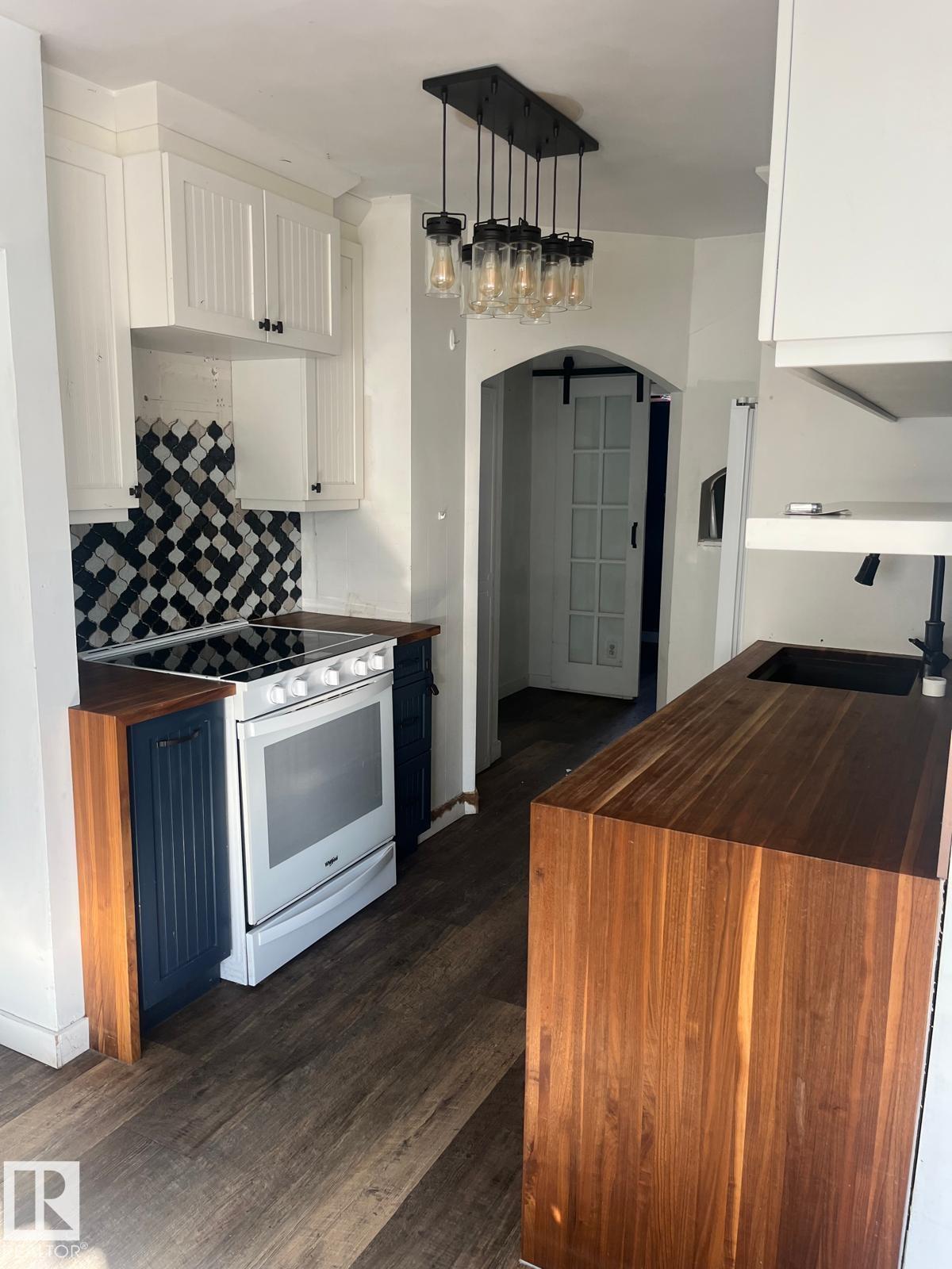 10305 98 Avenue, Old Fort Saskatchewan, Fort Saskatchewan