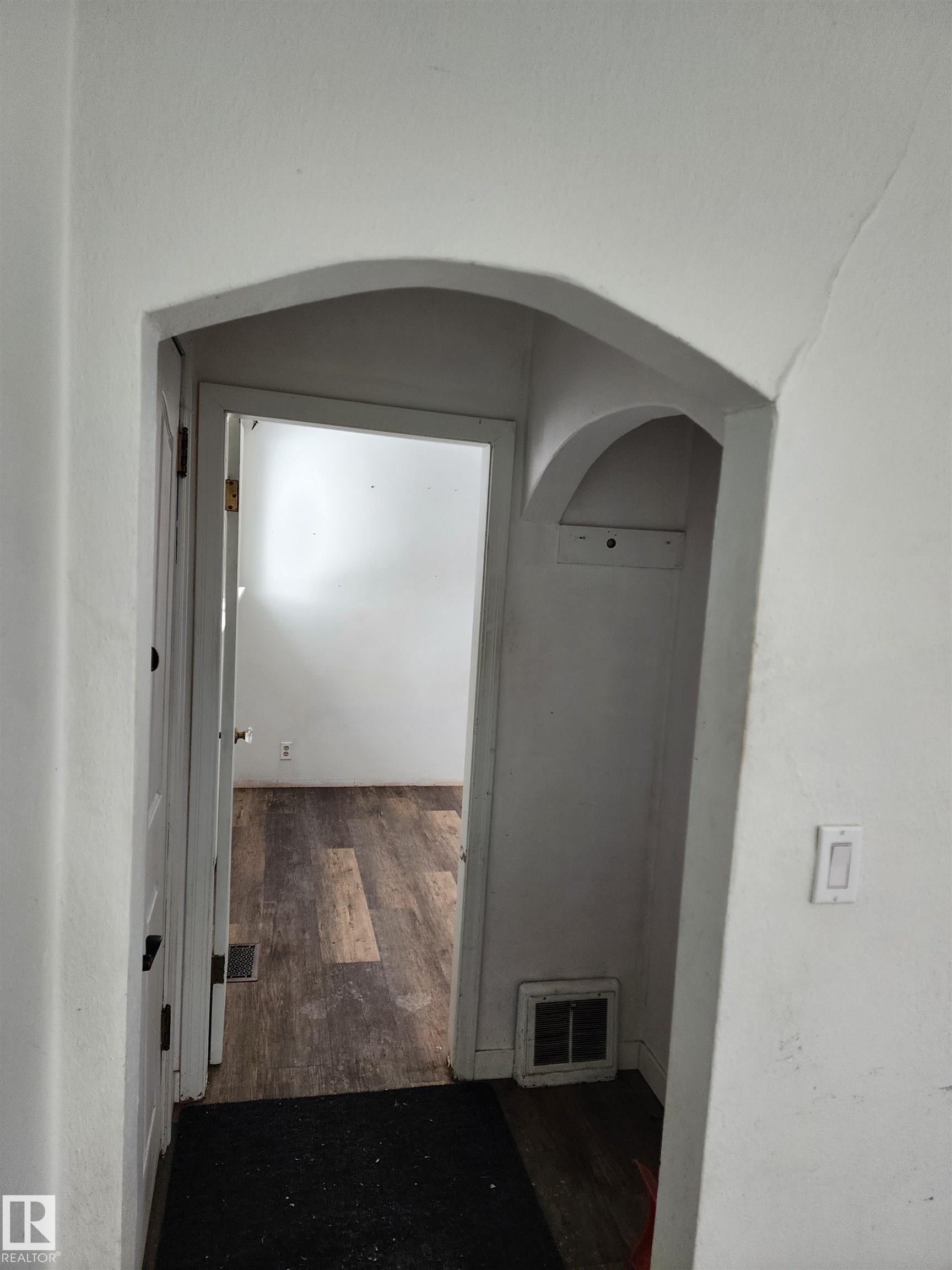 Photo 8 at 10305 98 Avenue, Old Fort Saskatchewan, Fort Saskatchewan