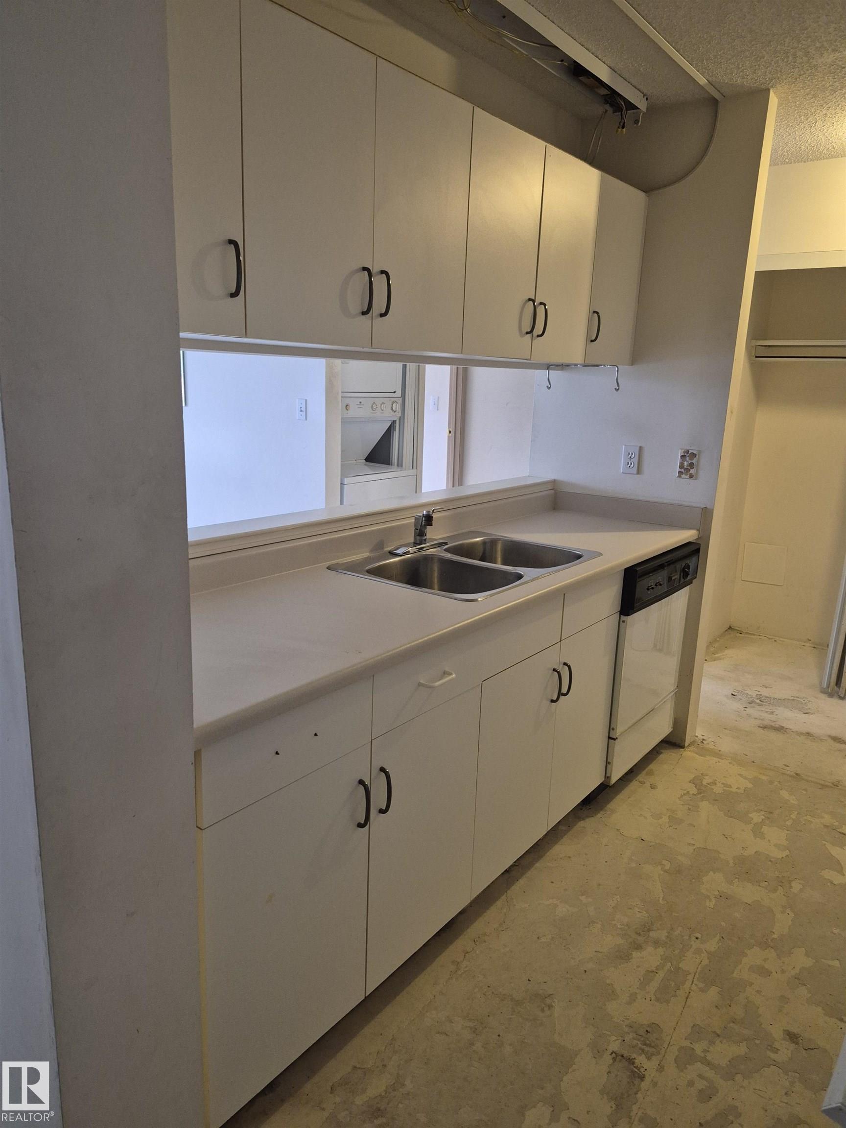 Photo 8 at 410 - 17467 98a Avenue NW, Terra Losa, Edmonton