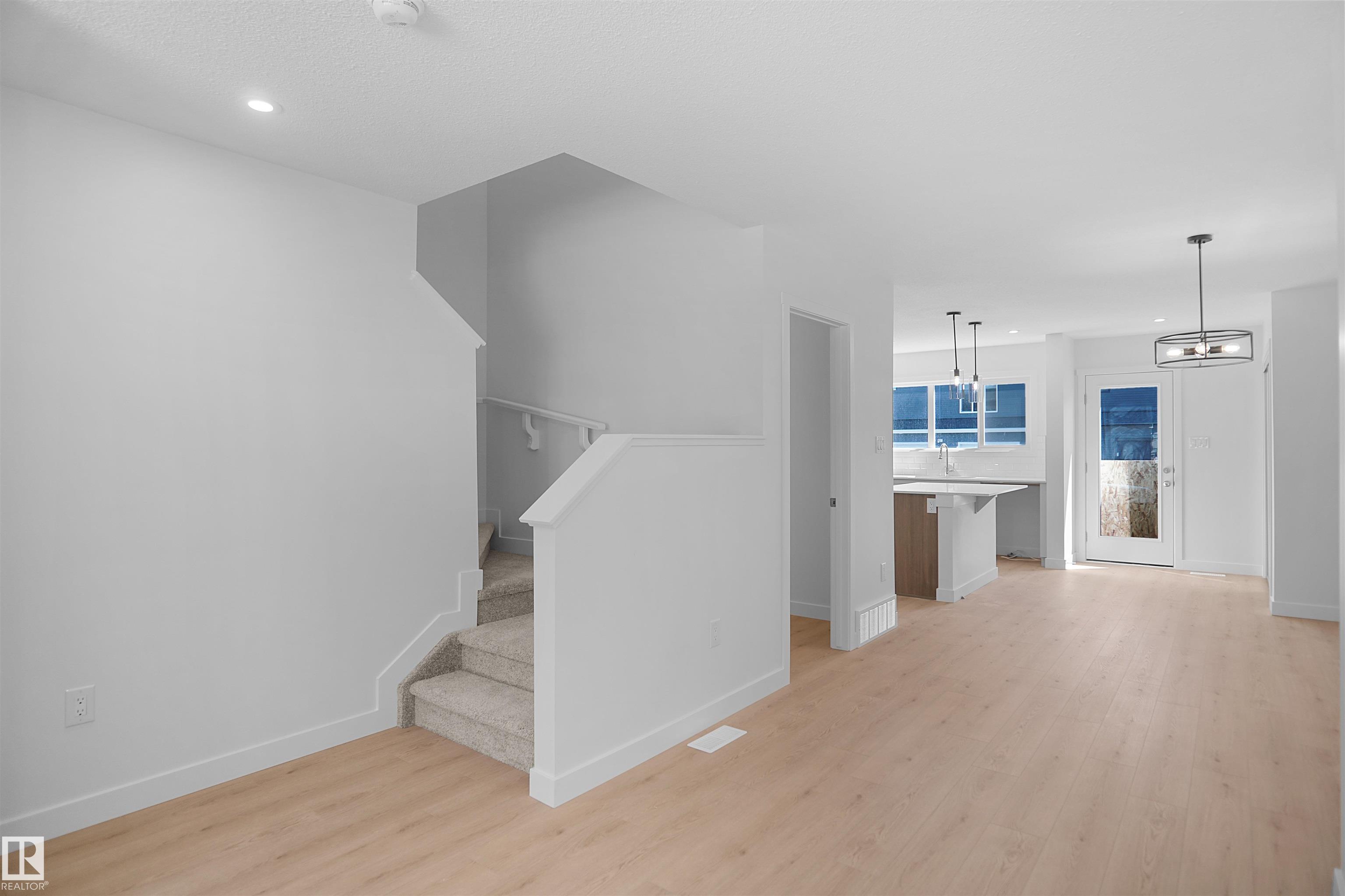 Picture for 19457 22 AV NW
