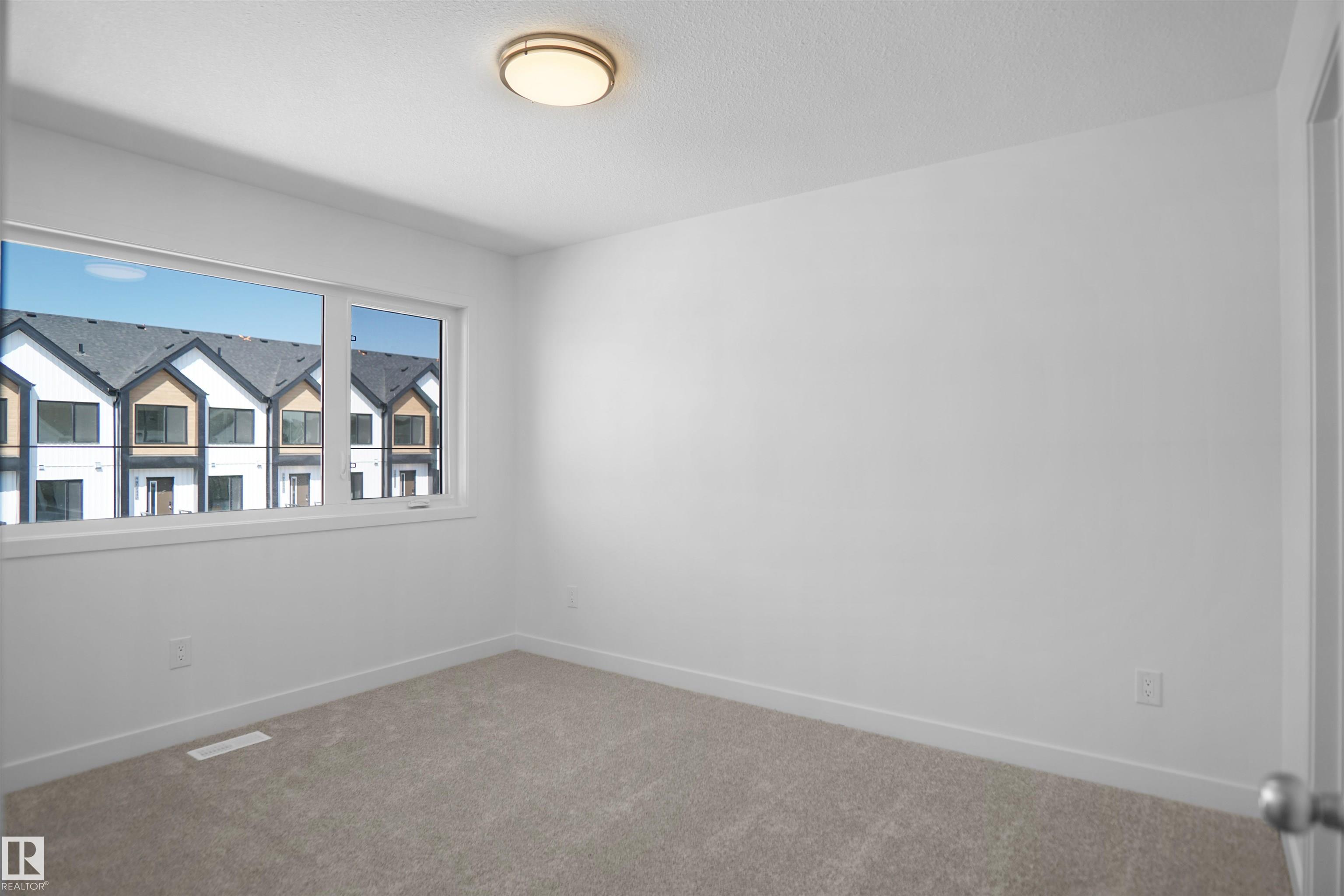 https://zimg.paragon.ice.com/ParagonImages/Property/PM/RAE/225390082/16/0/0/a7a383d4469a7e90c74dbdb9017c7a76/1/845a0c8134bafbf9237ce3467f03a827/225390082-7dd186ab-775e-44d1-acc5-64ab452b78db.JPG