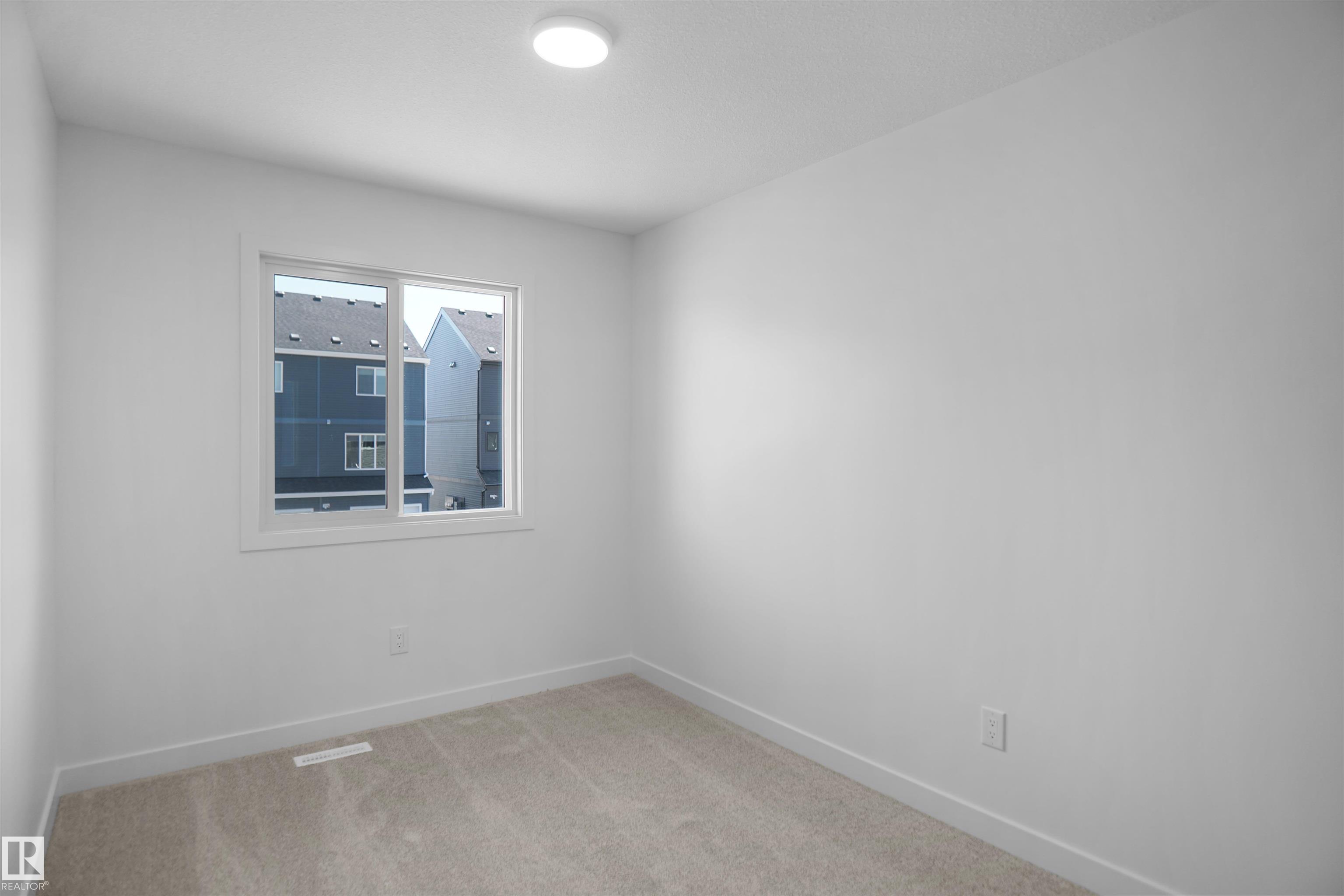 https://zimg.paragon.ice.com/ParagonImages/Property/PM/RAE/225390082/22/0/0/b56e0b8199b2d64b9fbc10044cbb4534/1/845a0c8134bafbf9237ce3467f03a827/225390082-366ab0ea-b60a-4d67-a07d-38287dc9dc5c.JPG