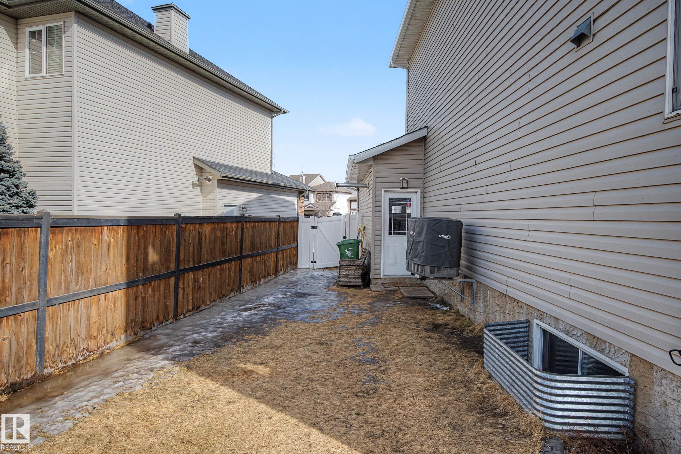 Photo 51 at 96 Rue Marseille, Montalet, Beaumont