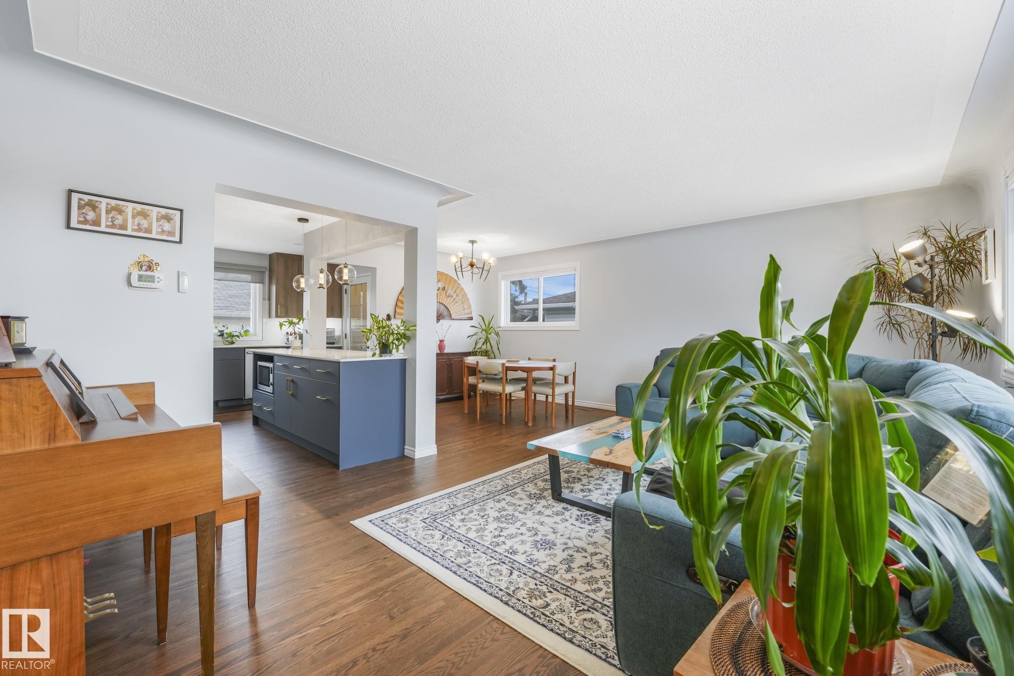 Photo 5 at 9508 Ottewell Road NW, Ottewell, Edmonton