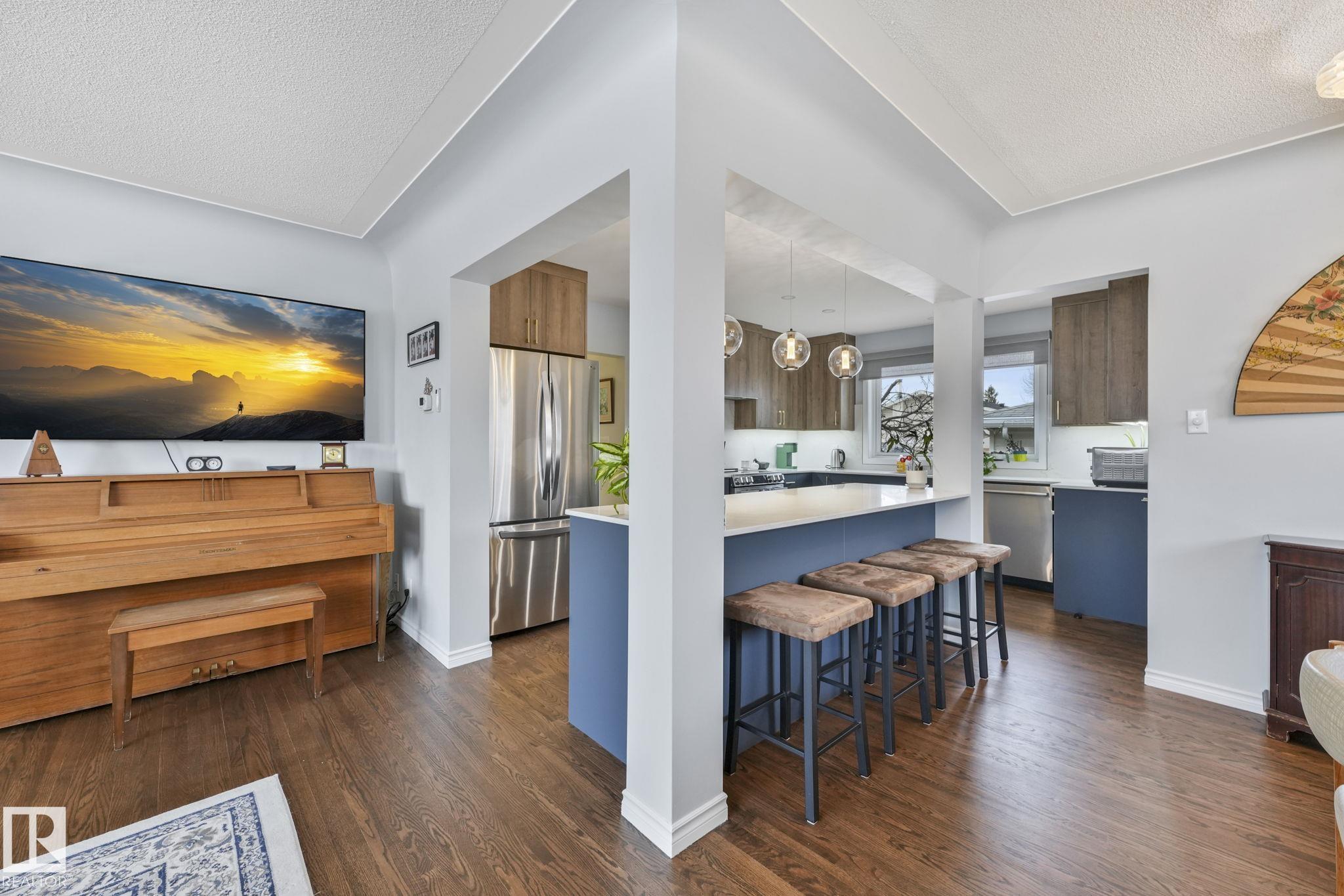 Photo 10 at 9508 Ottewell Road NW, Ottewell, Edmonton