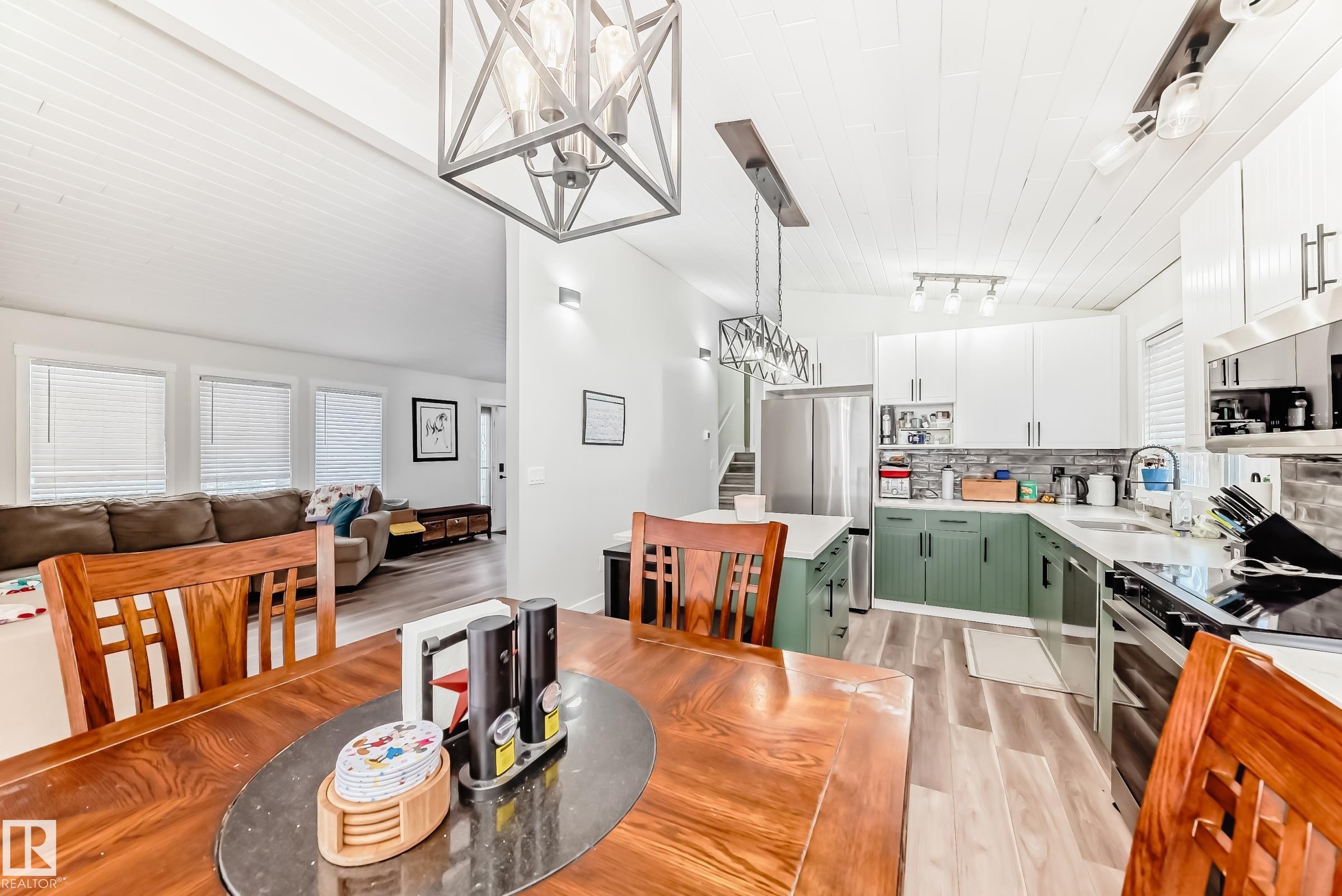 Photo 12 at 42 Alexander Drive, Leduc Estates, Leduc