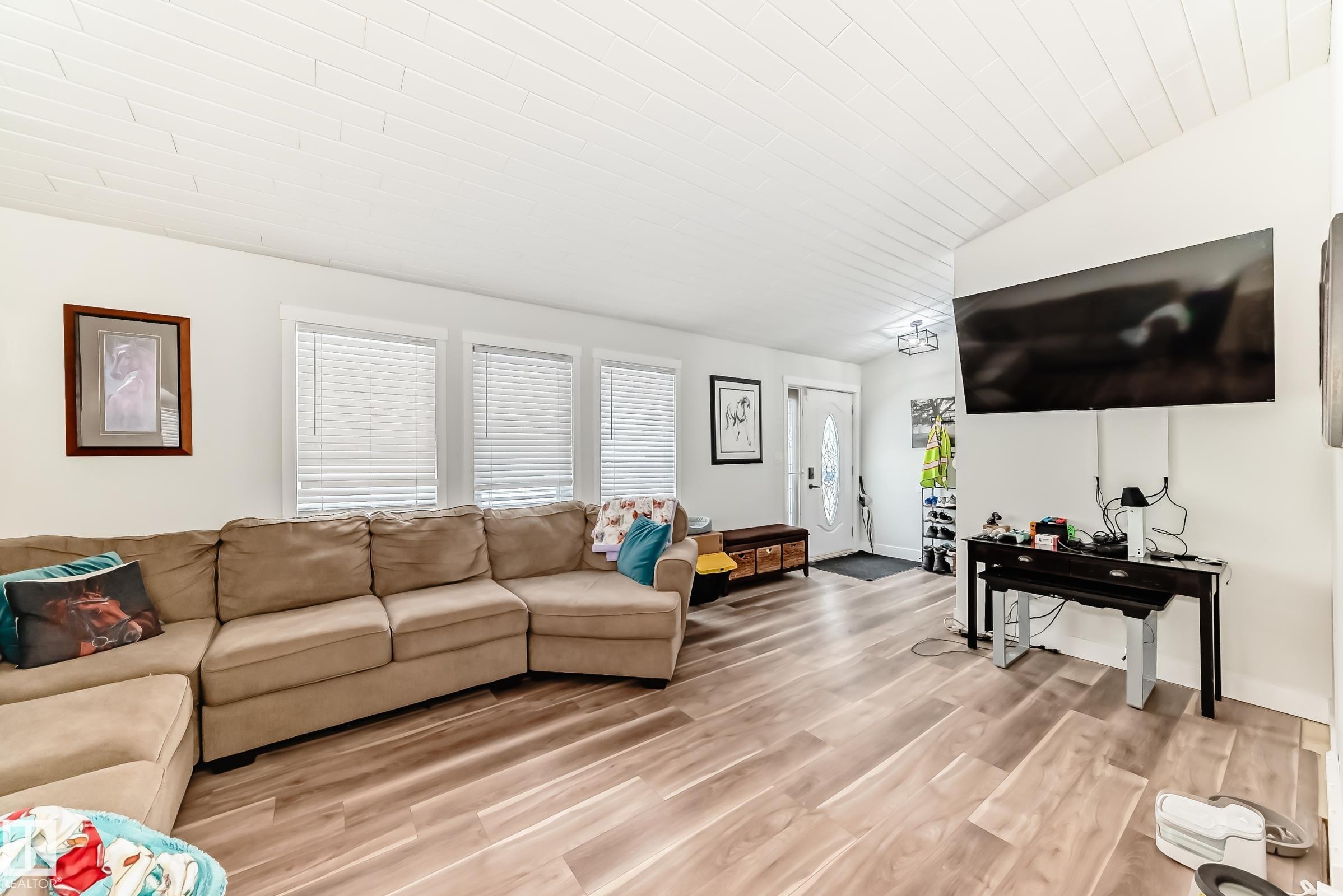 Photo 15 at 42 Alexander Drive, Leduc Estates, Leduc