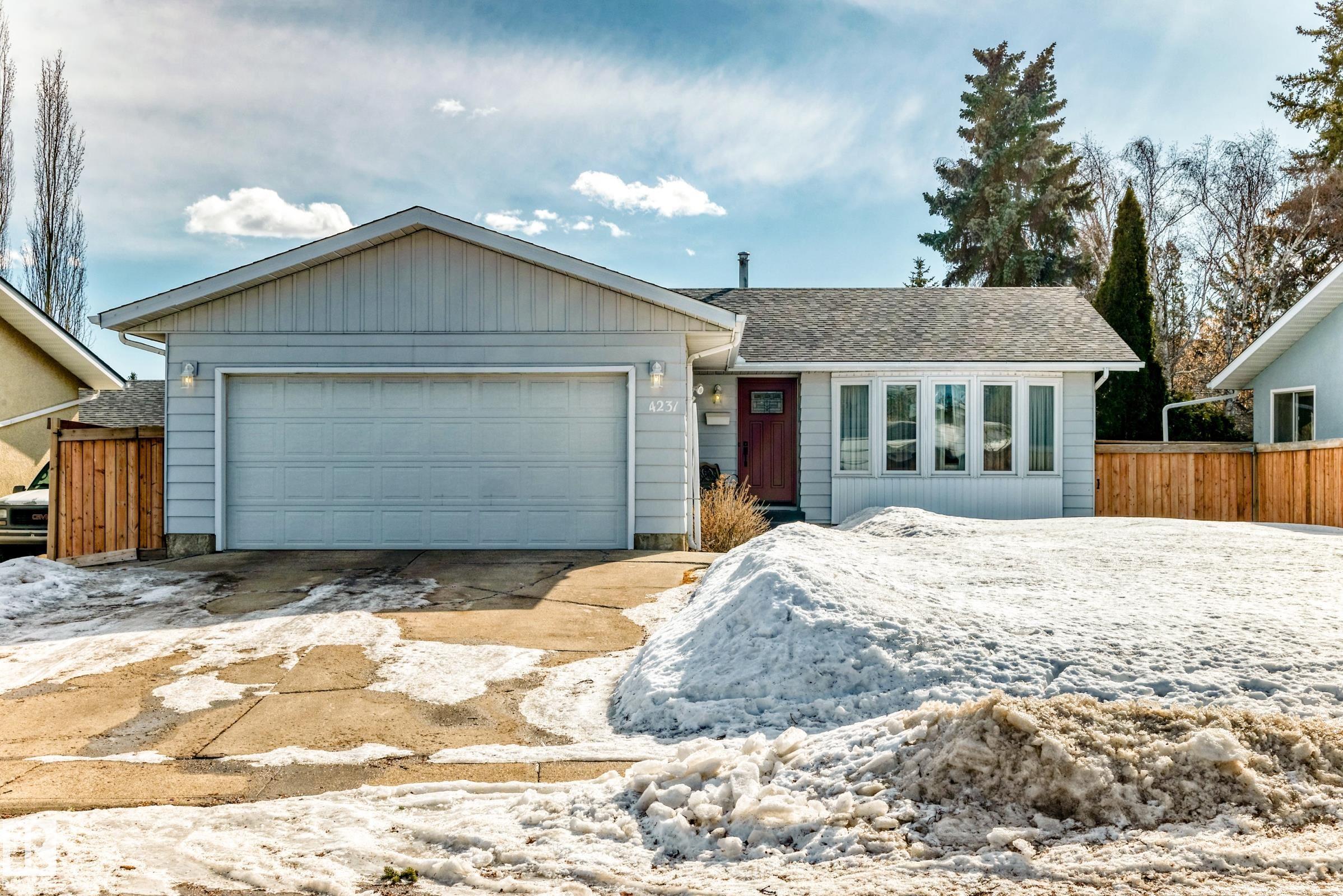 4231 110 Street NW, Rideau Park, Edmonton photo number 2