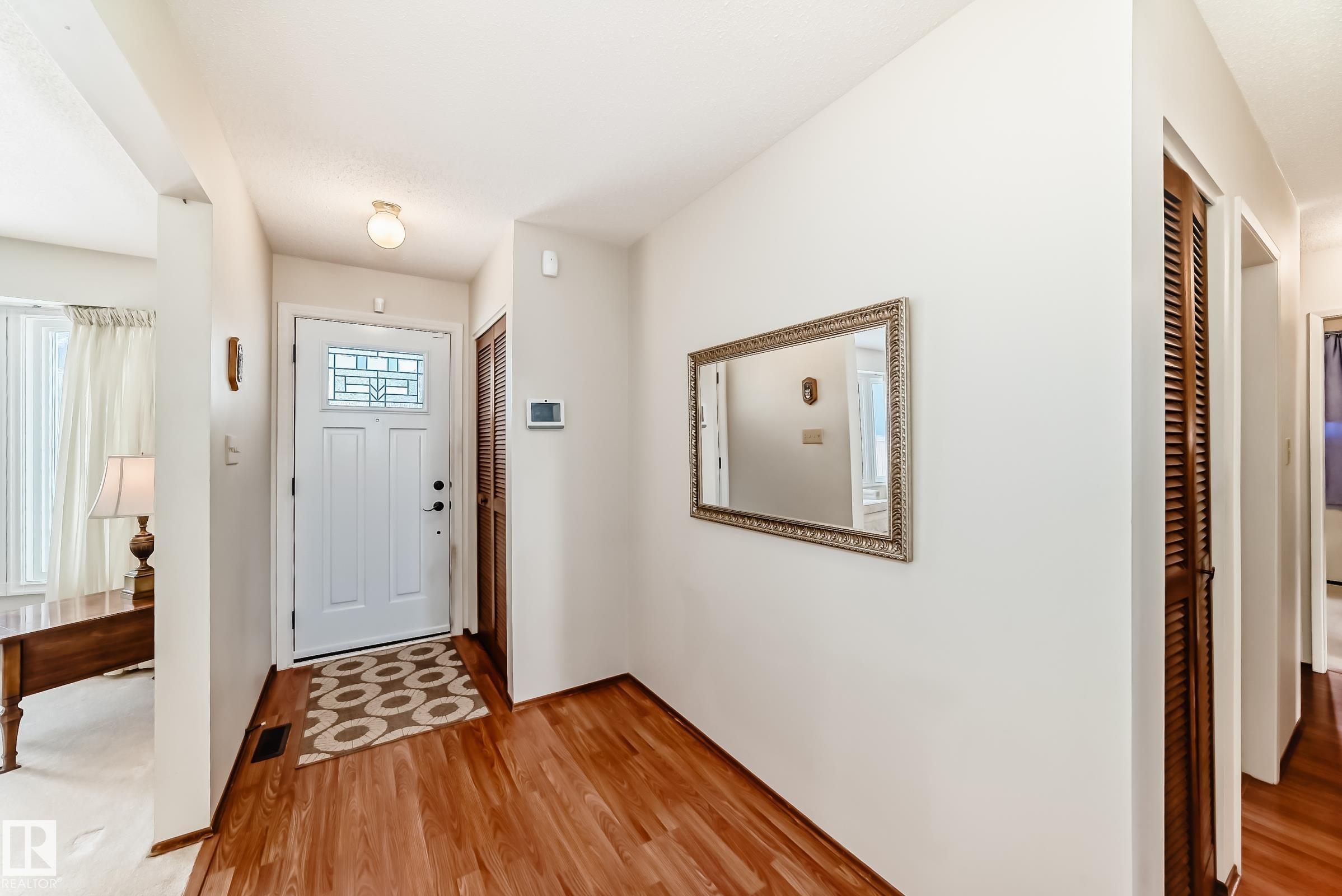 Photo 2 at 4231 110 Street NW, Rideau Park, Edmonton